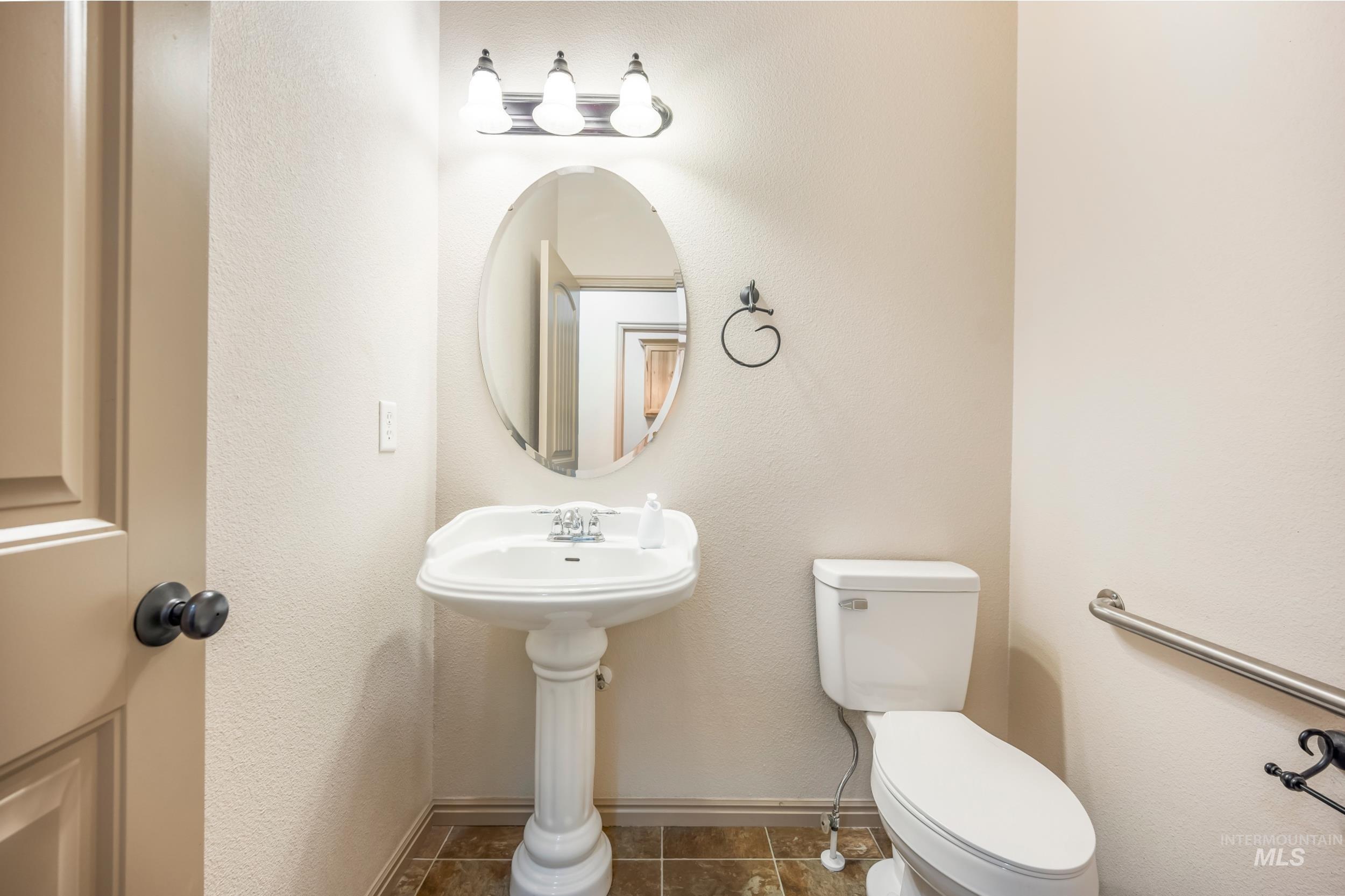 1223 W Cobblefield Court Property Photo 7