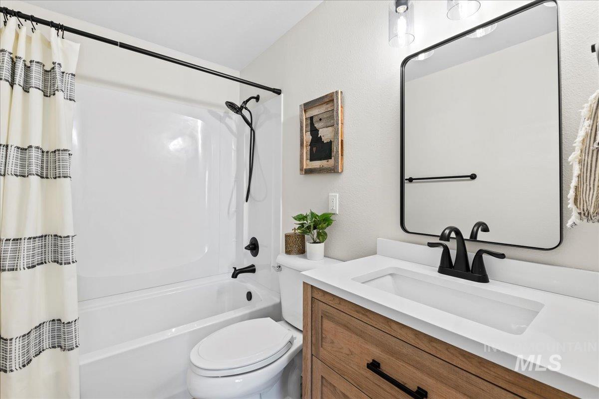10921 W Linstock Ct. Property Photo 23