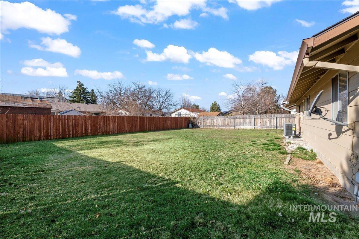 10921 W Linstock Ct. Property Photo 30
