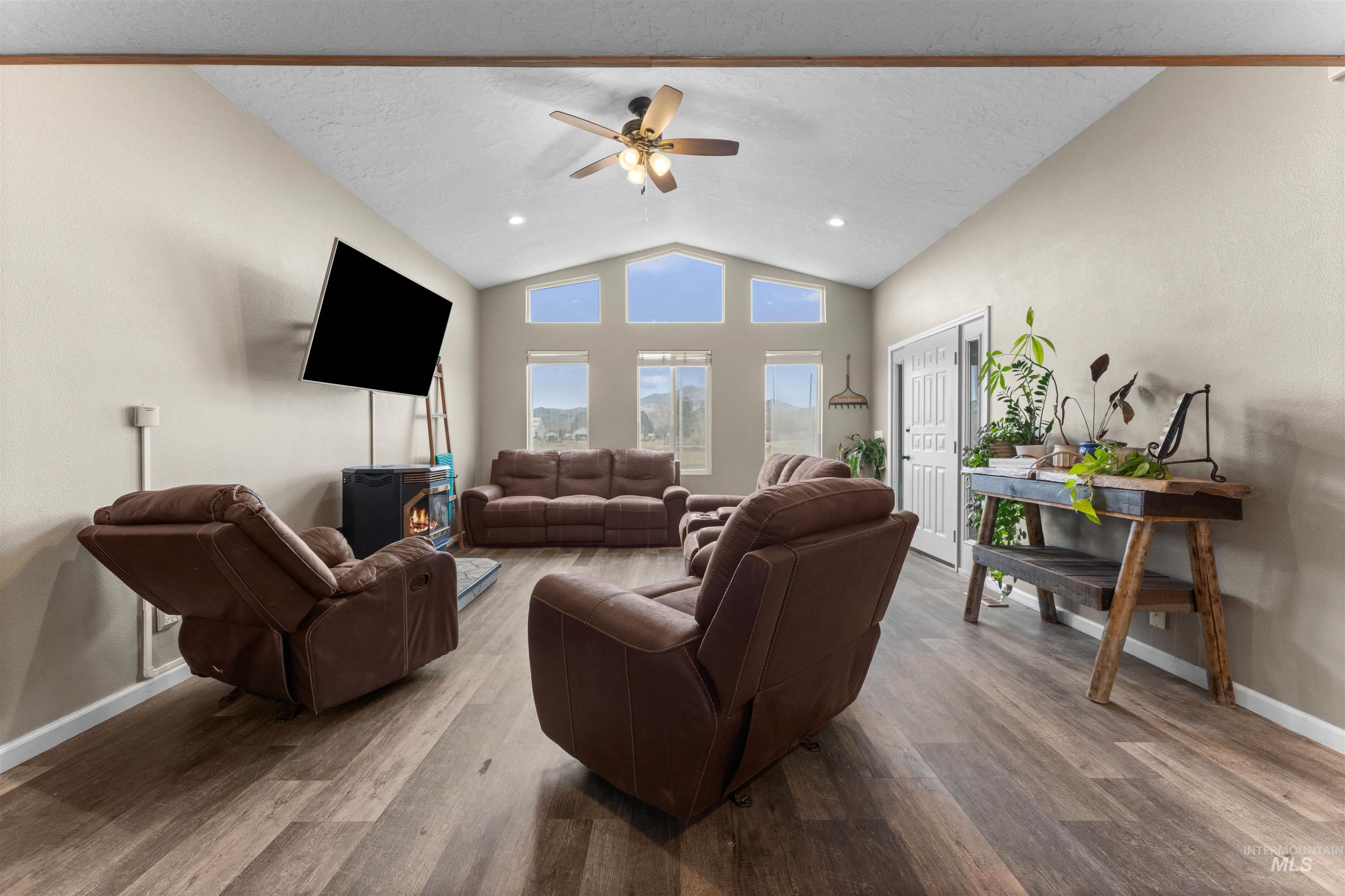 3353 Fuller Road Property Photo