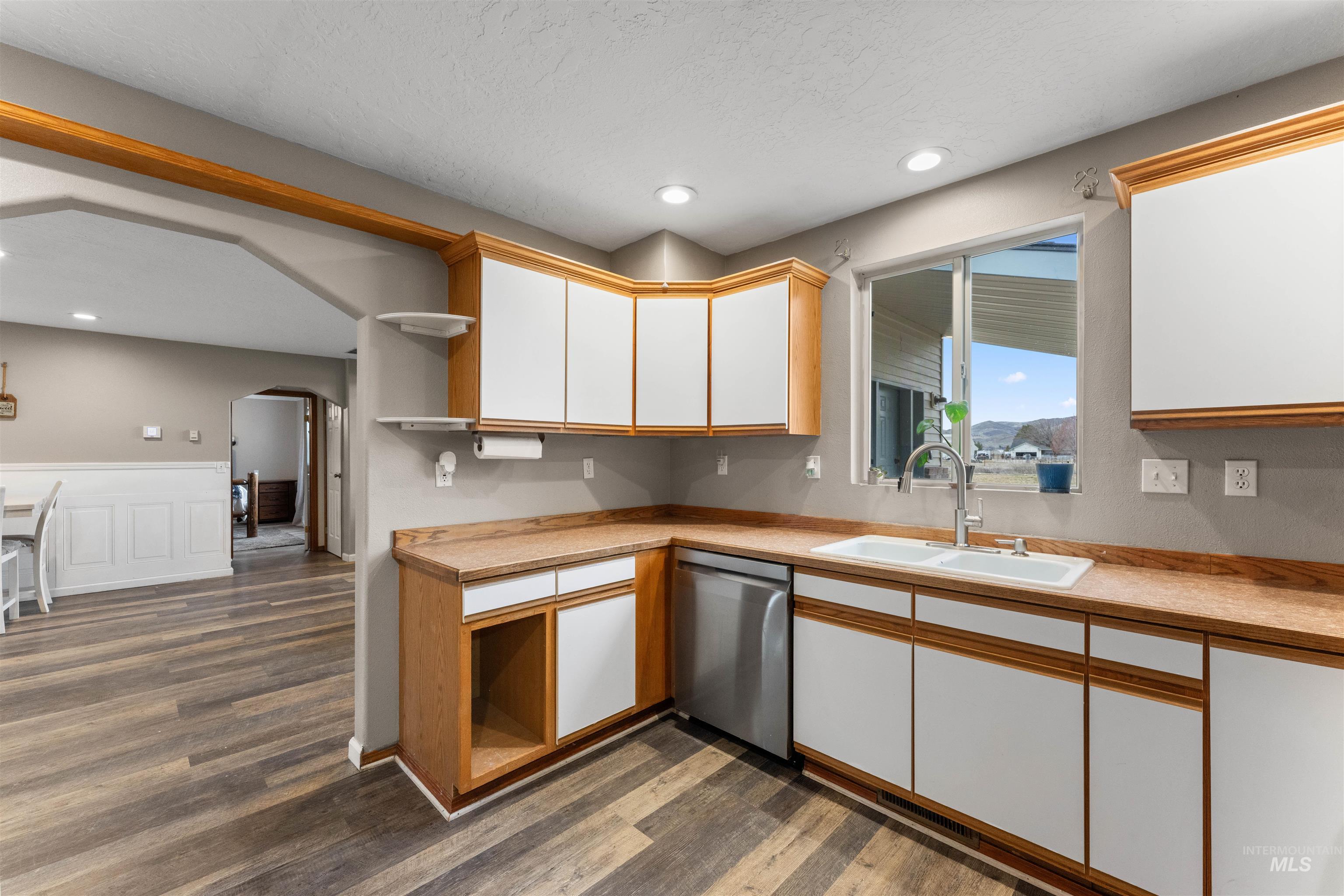 3353 Fuller Road Property Photo 17