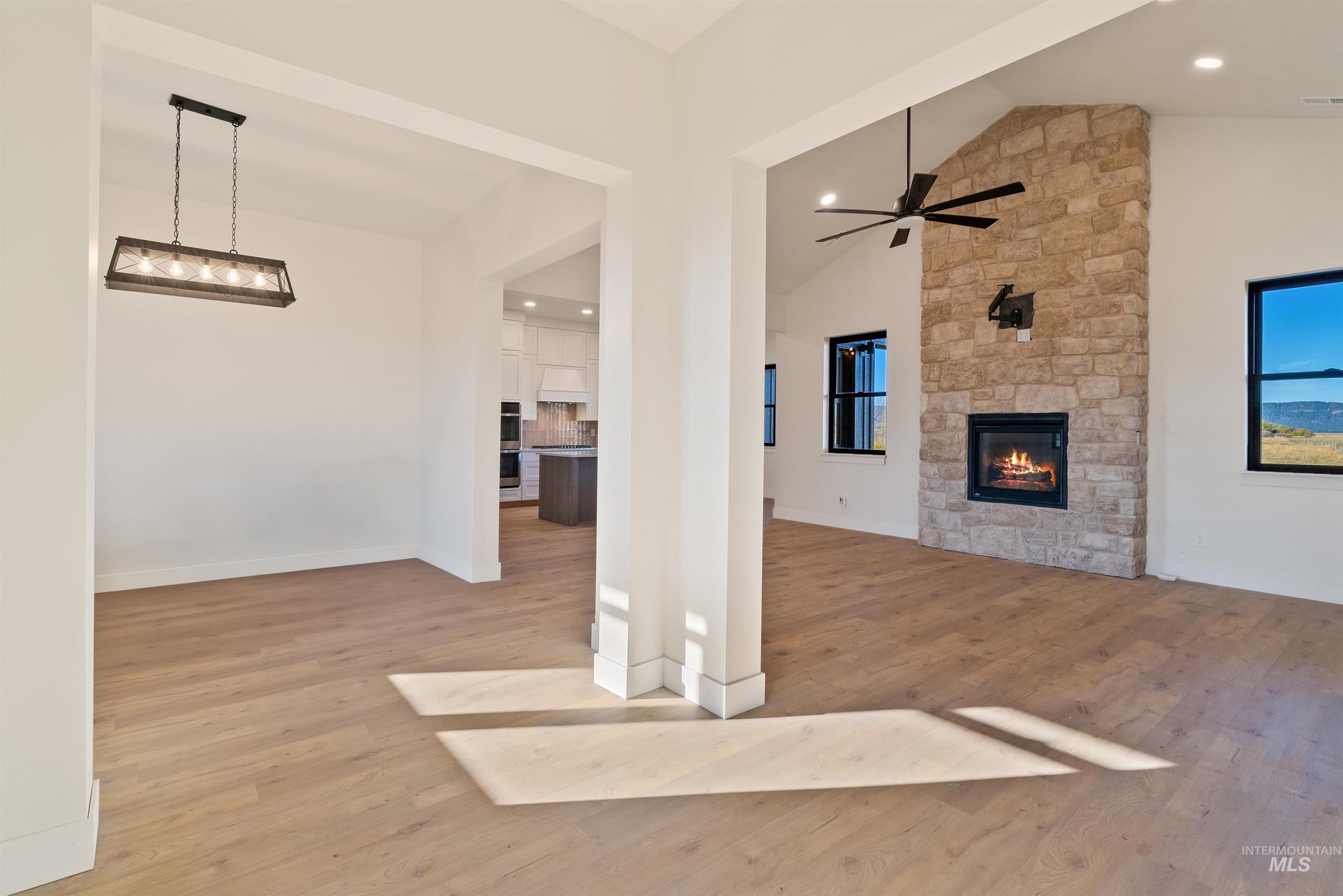 13901 Sky View Ct Property Photo 11