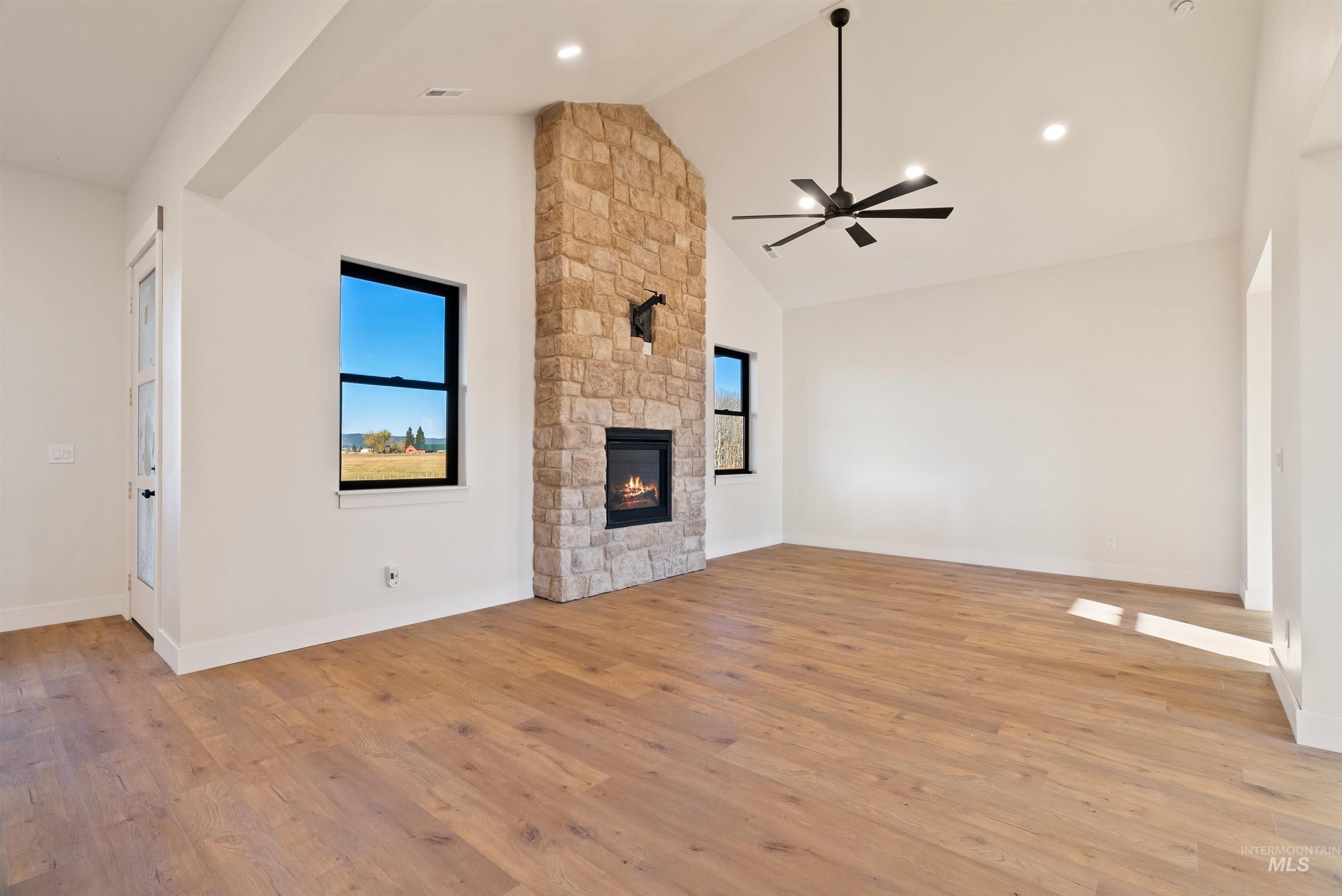 13901 Sky View Ct Property Photo 16