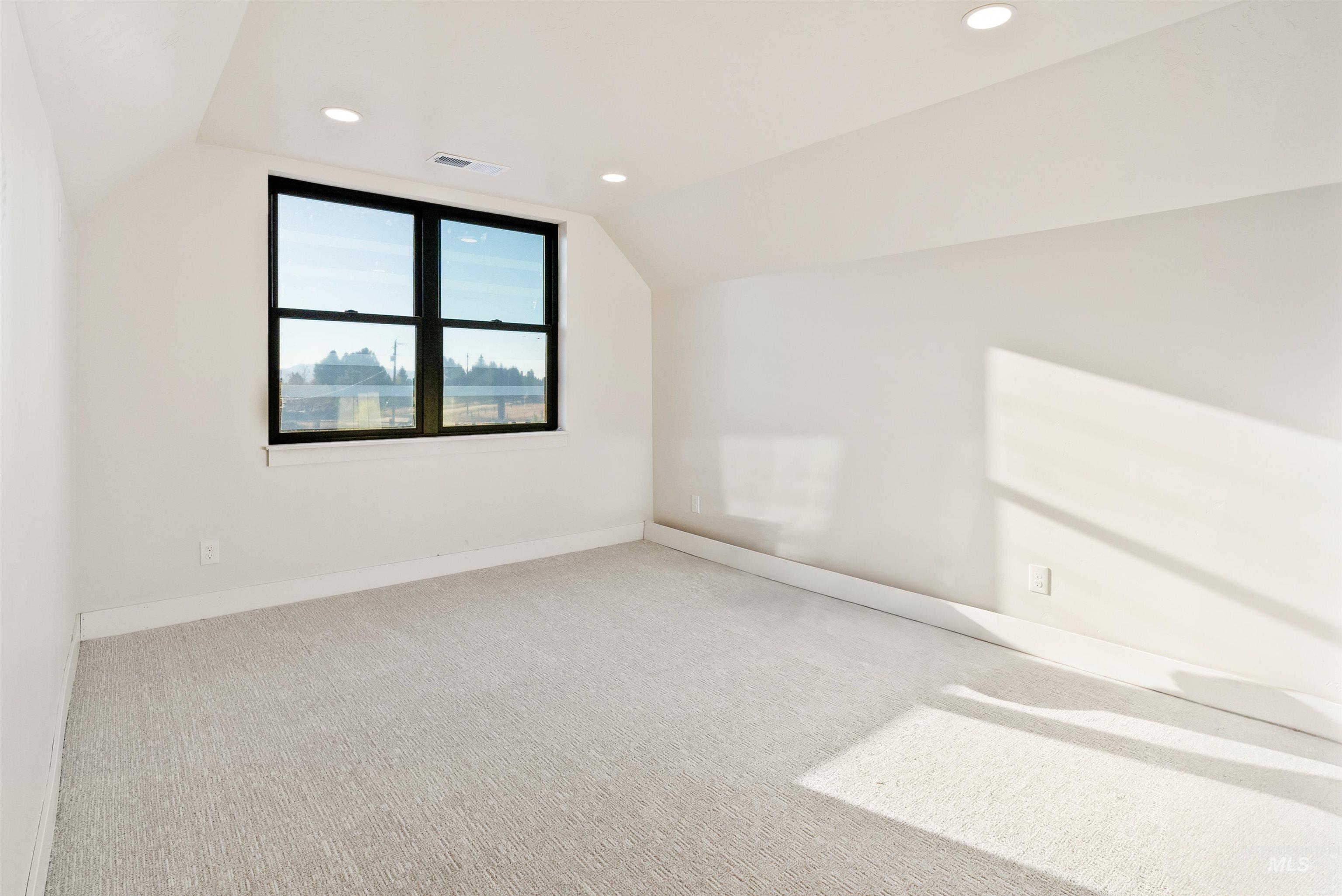 13901 Sky View Ct Property Photo 26