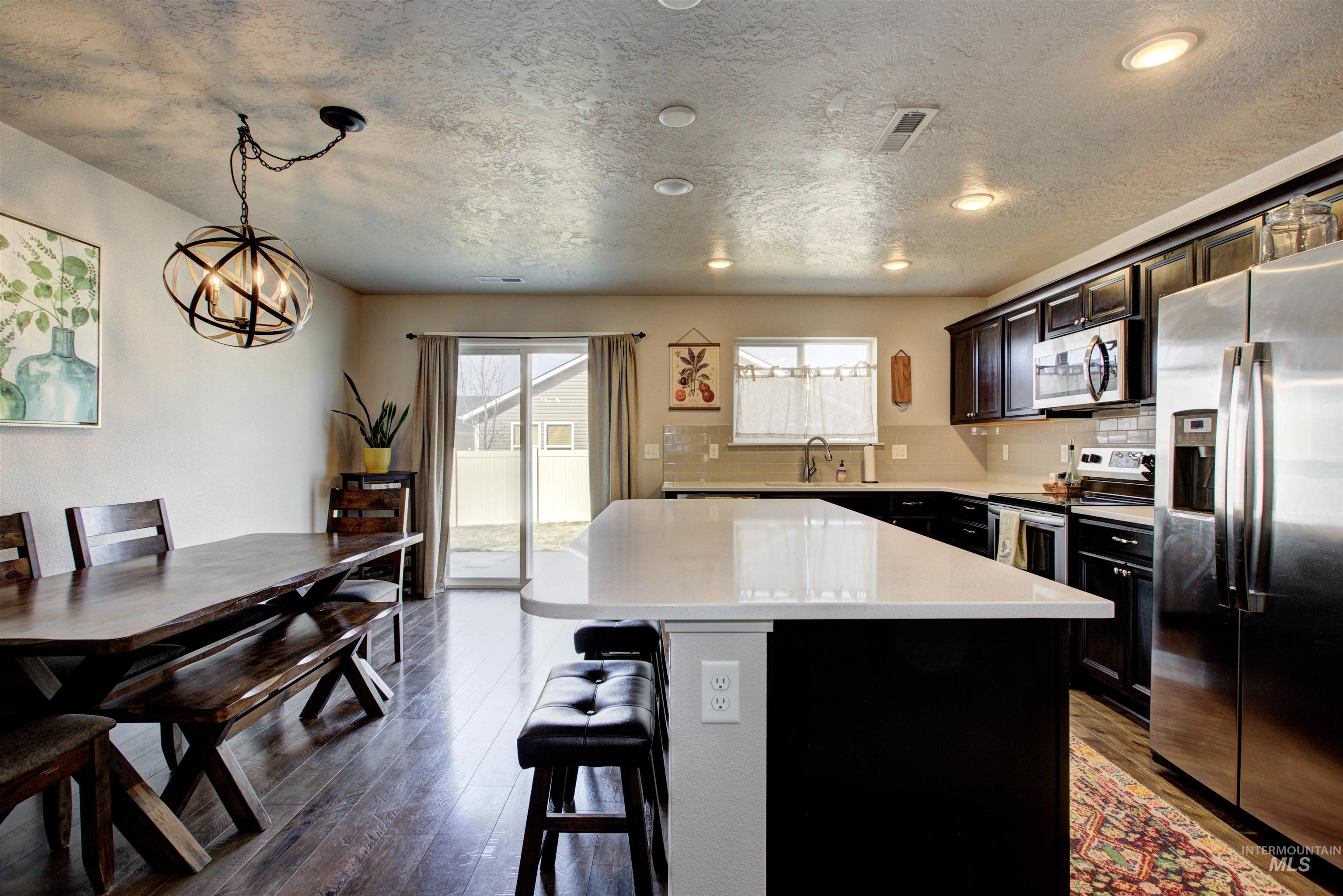 12622 Brun St. Property Photo 11