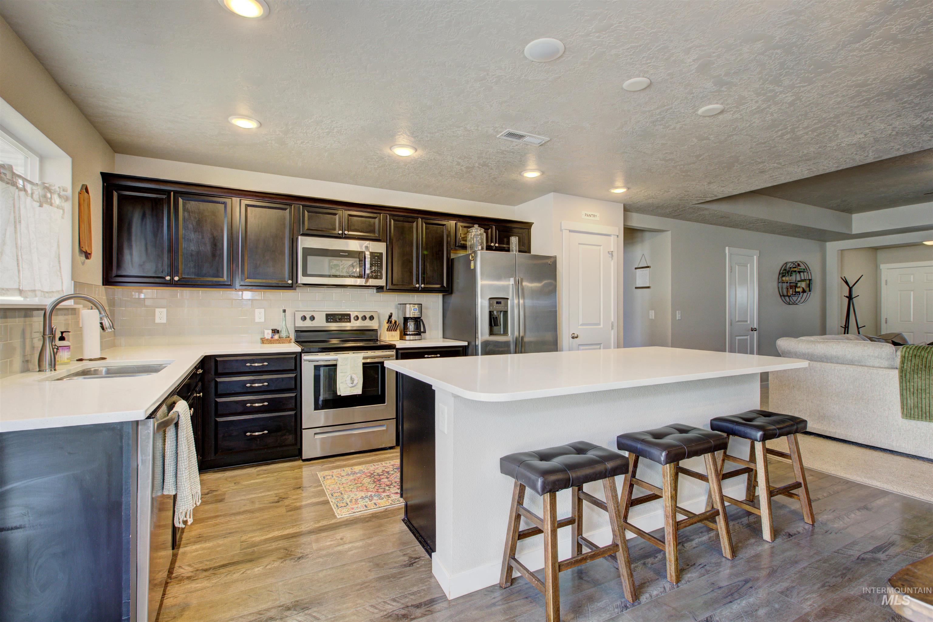 12622 Brun St. Property Photo 14