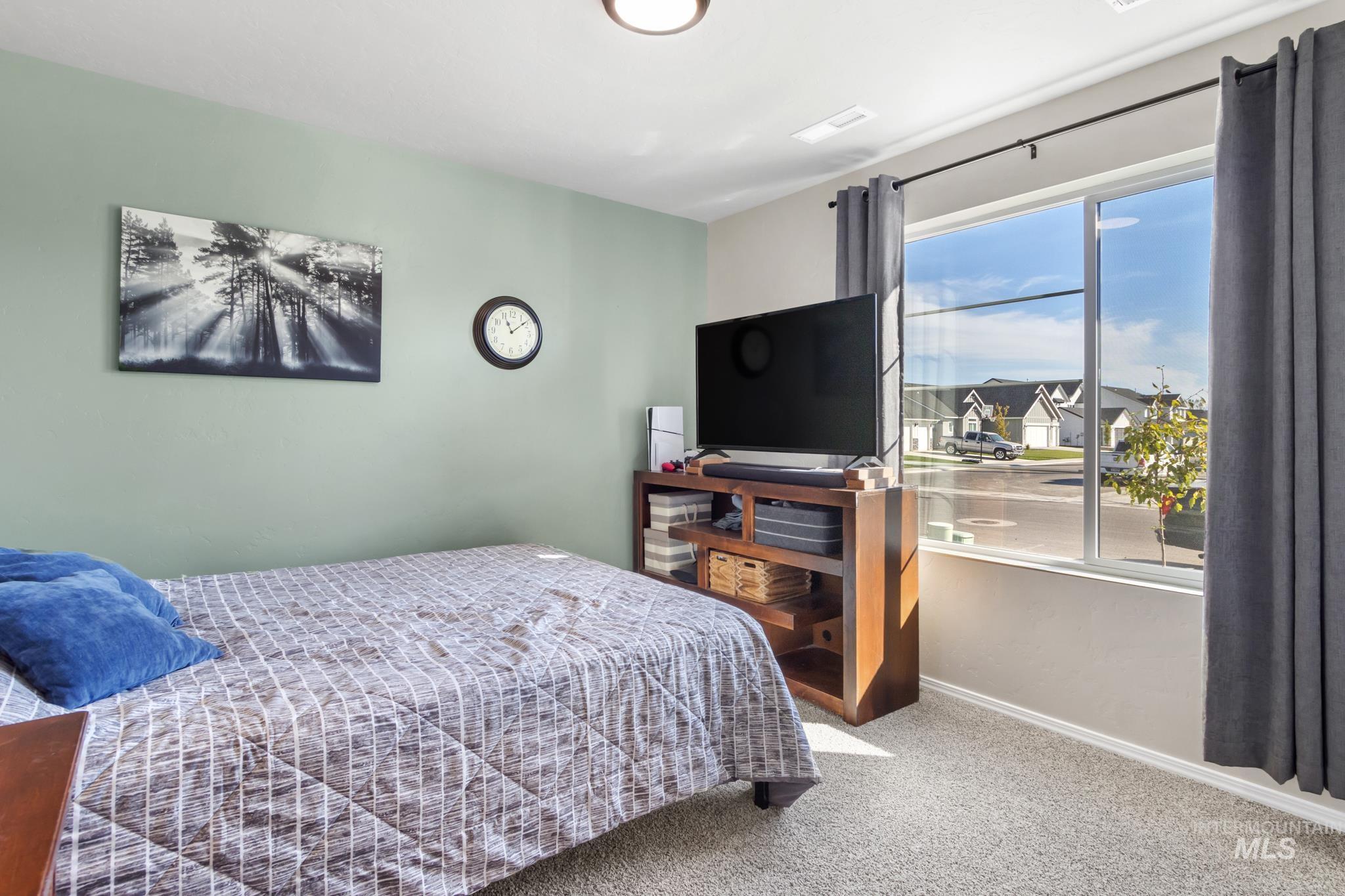 309 Black Onyx Ave Property Photo 6