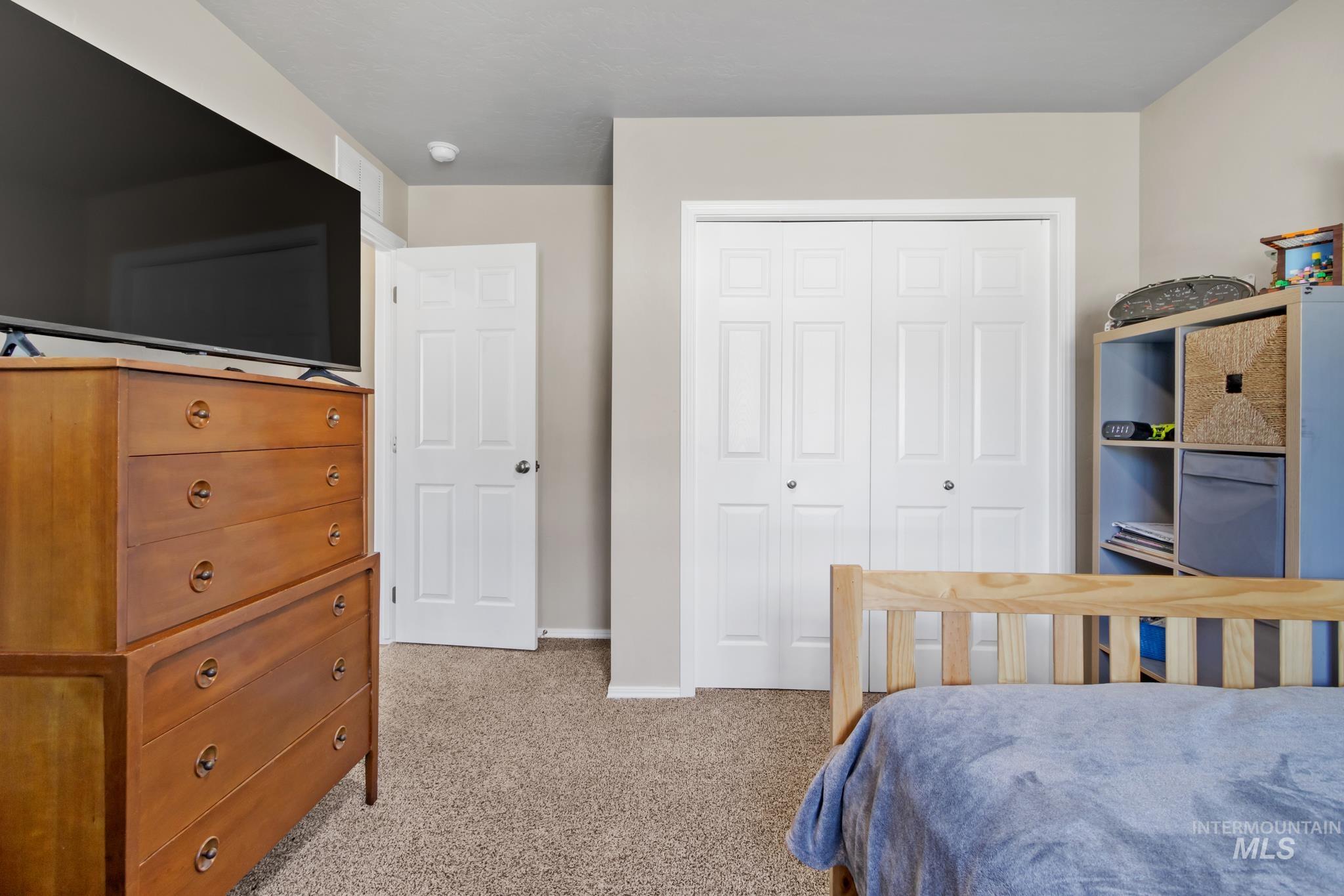 309 Black Onyx Ave Property Photo 9