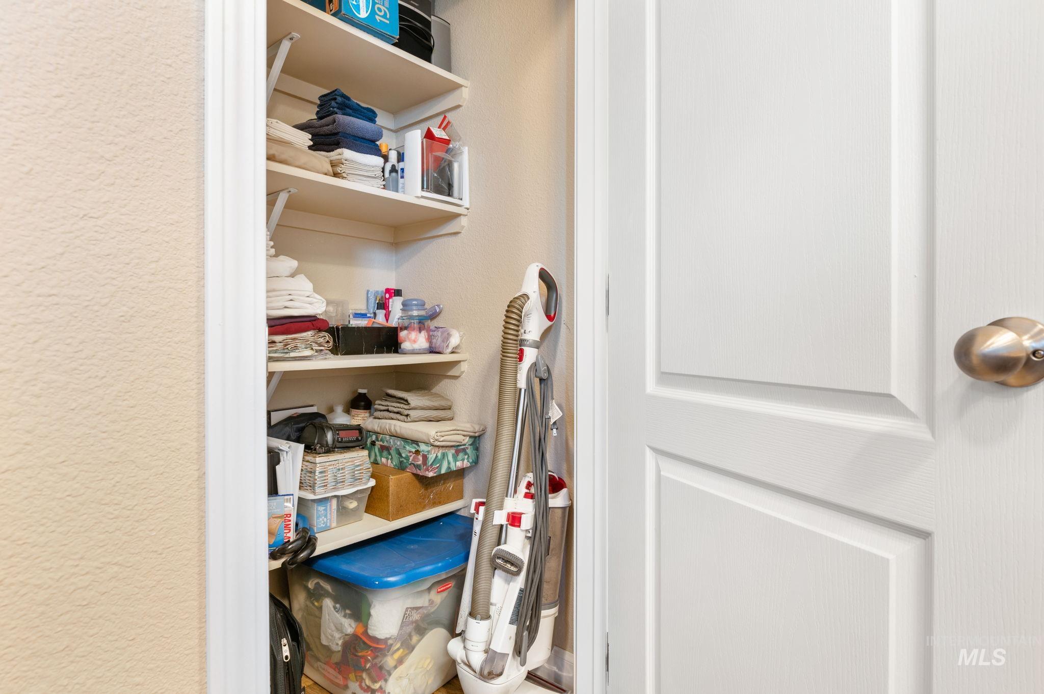 110 Seubert Heights Drive Property Photo 14