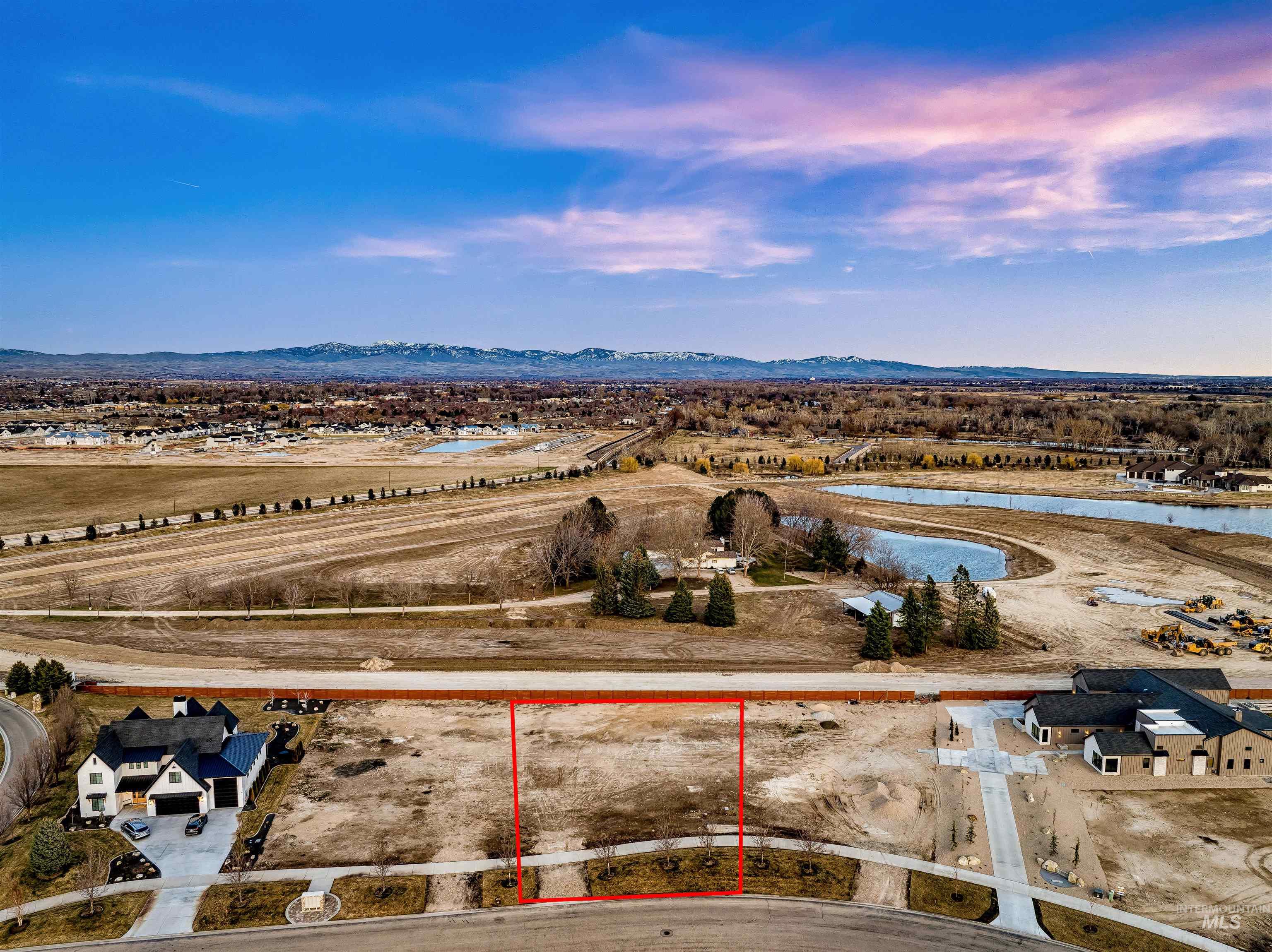 21510 Salmon Falls Property Photo 9