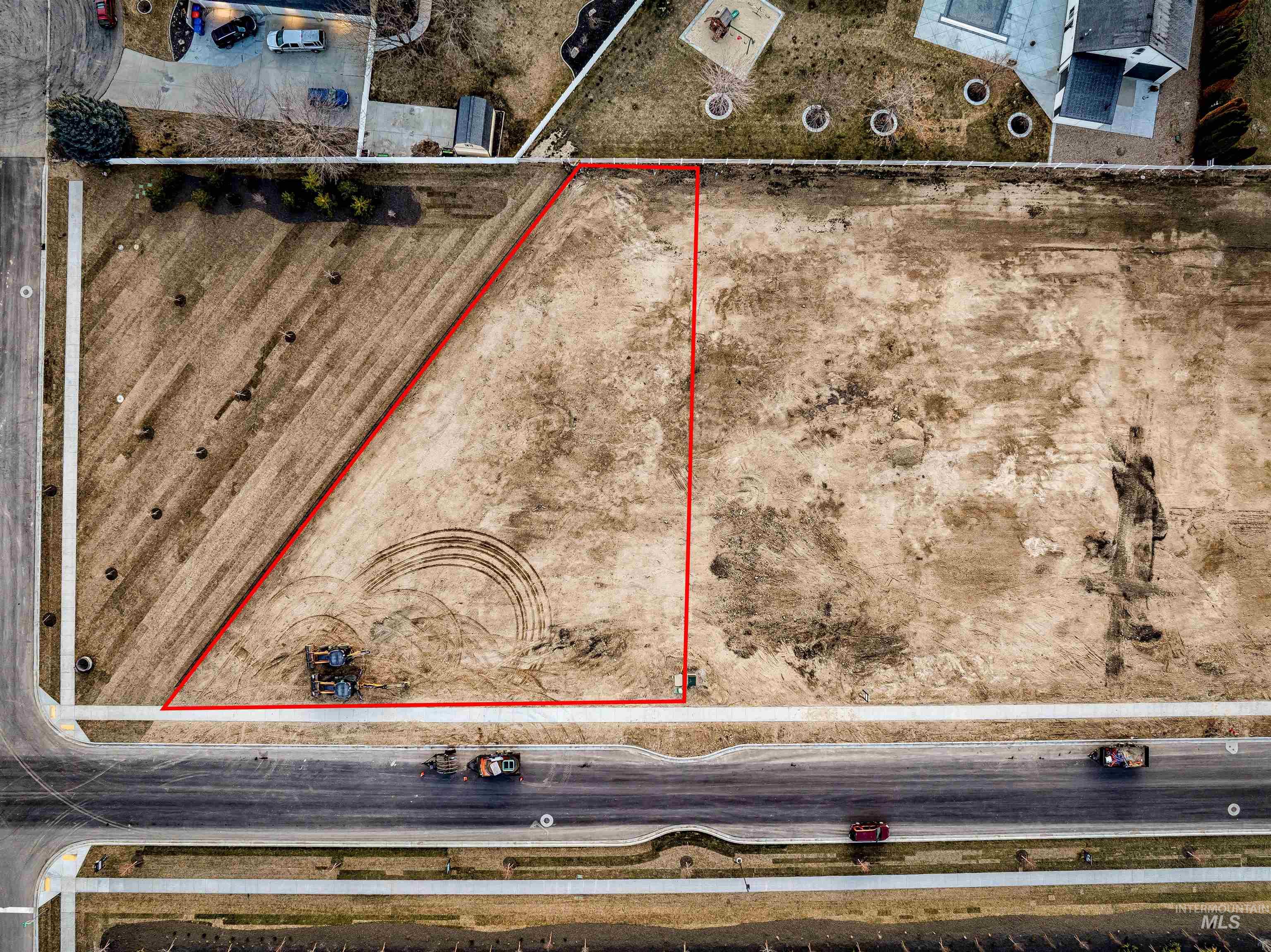 1102 N Delehaye Ave Property Photo 3