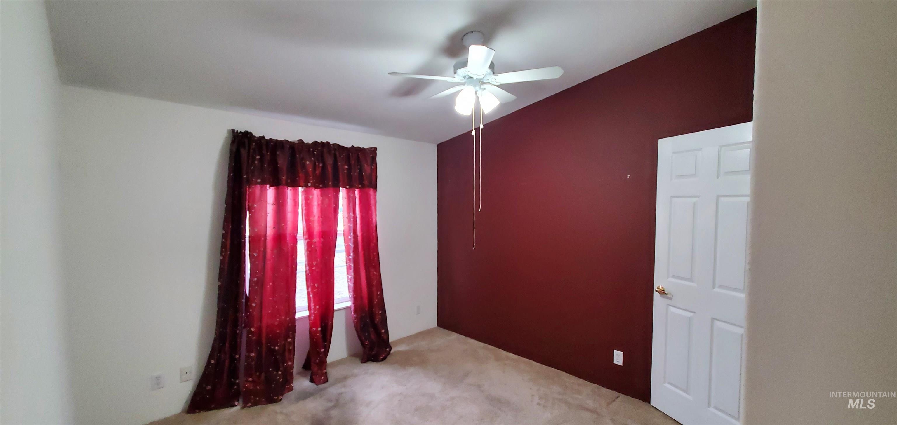119 E Ithaca St Property Photo 18
