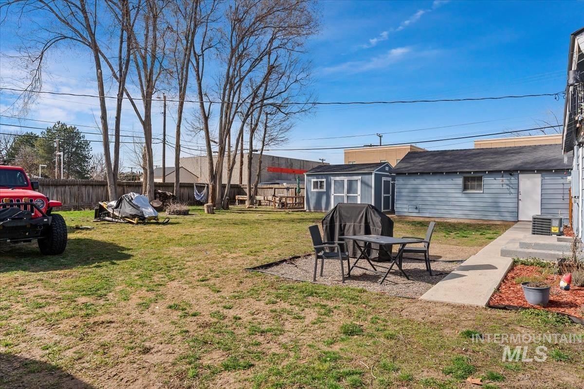 120 Mead St Property Photo 29