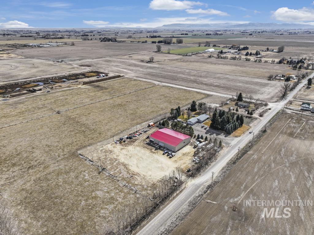 360 N 100 E Property Photo 32