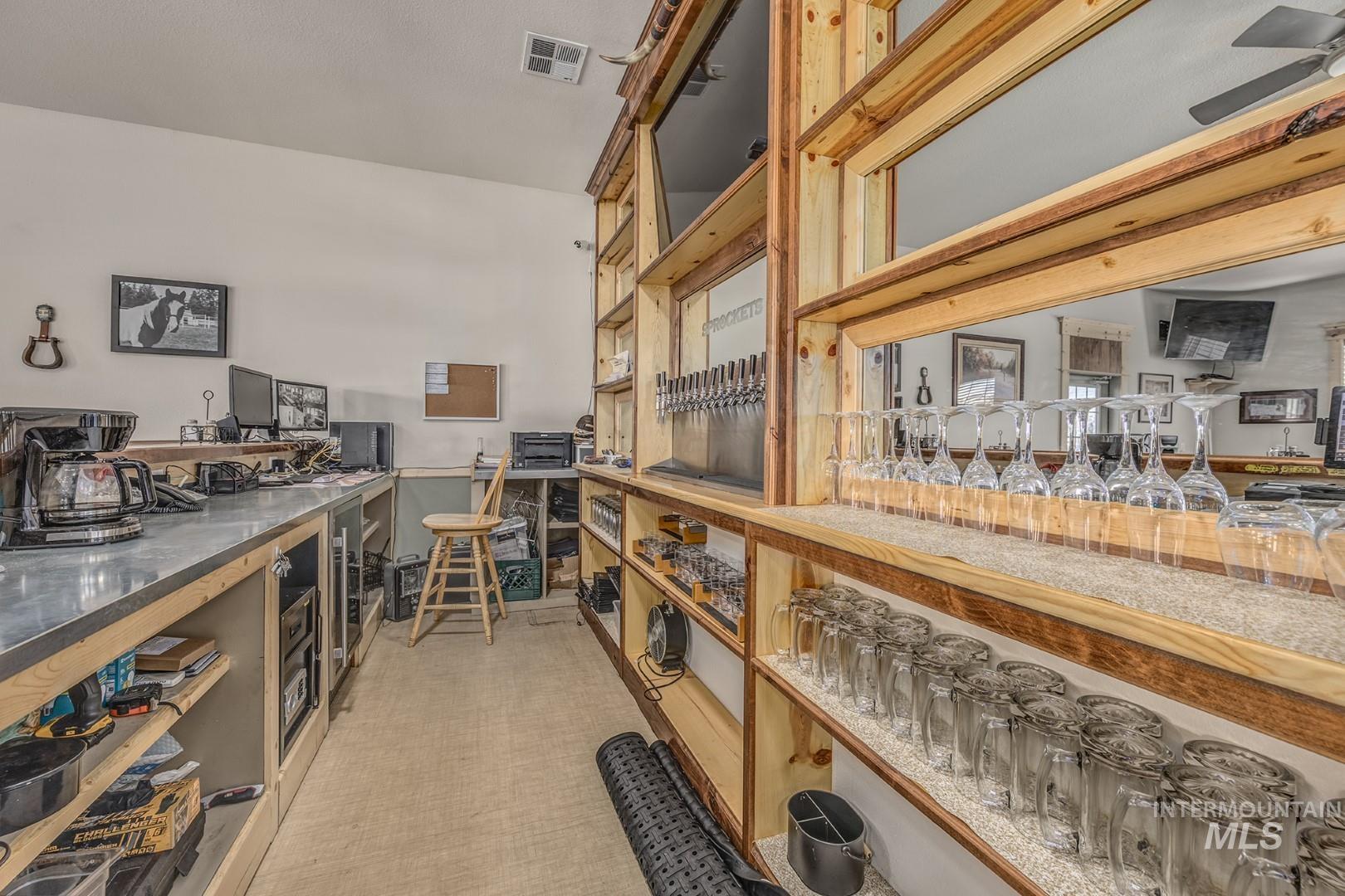 104 1/2 Dartmouth Property Photo 10