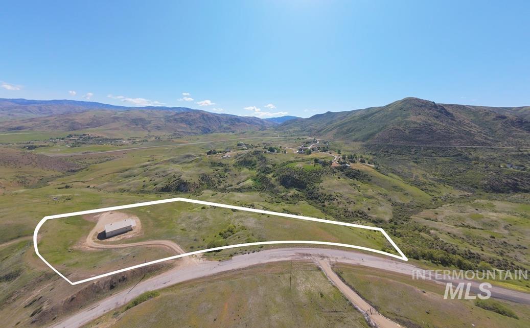 227 Old Highway 55 Property Photo 1
