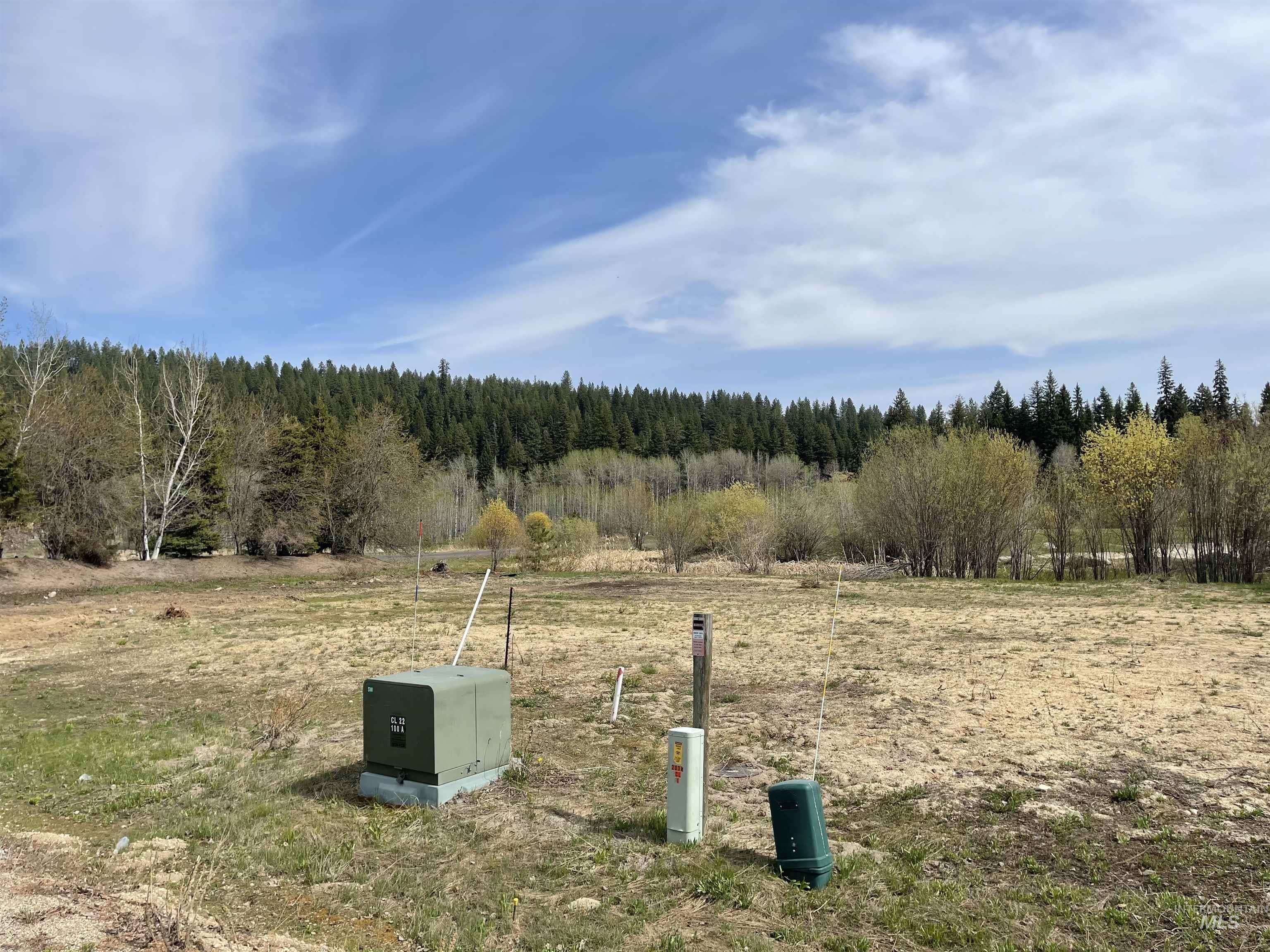 1408 & 1412 Mountain Meadow Dr Property Photo 1