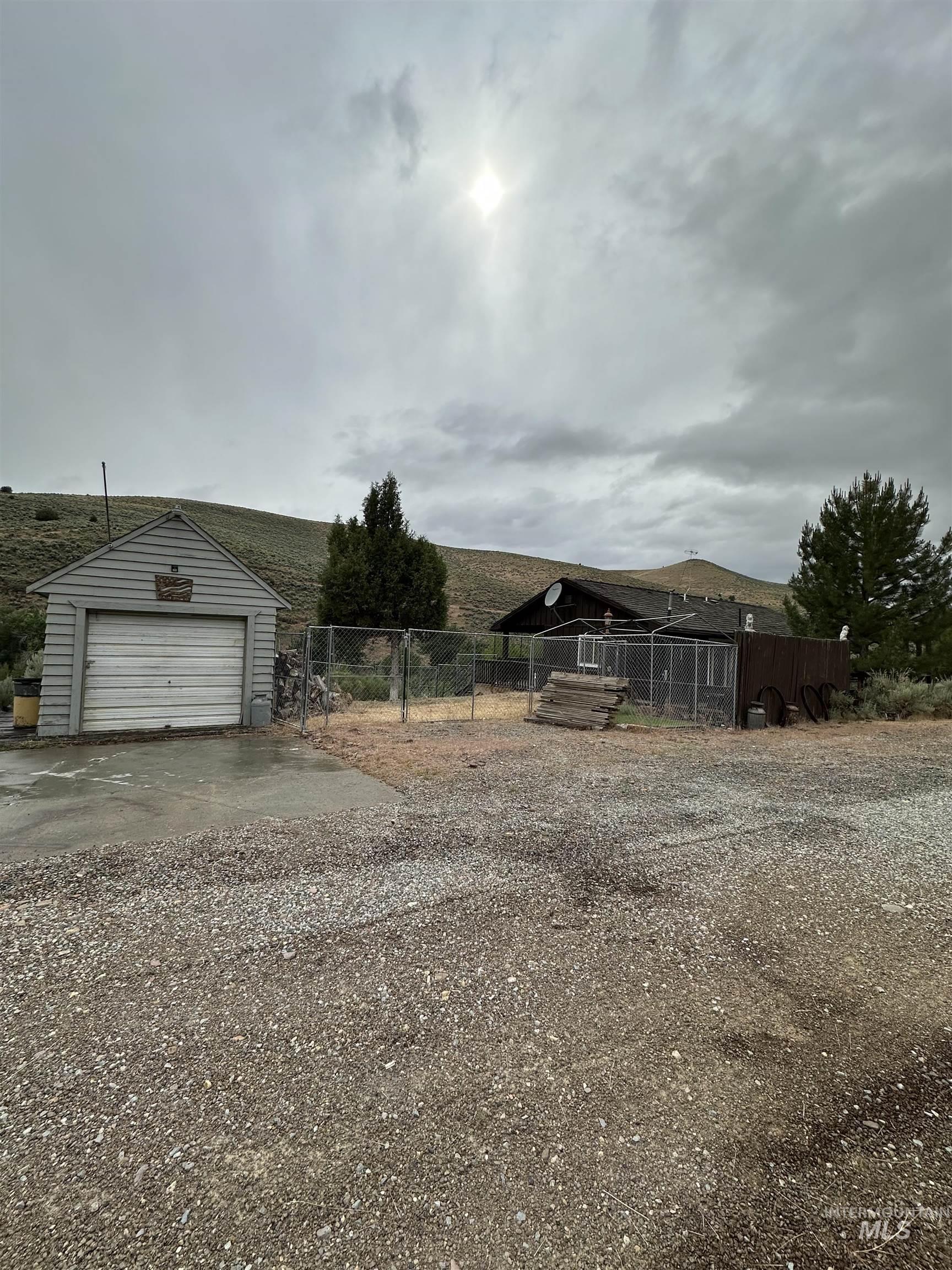 58438 Mansford Ave Property Photo 3
