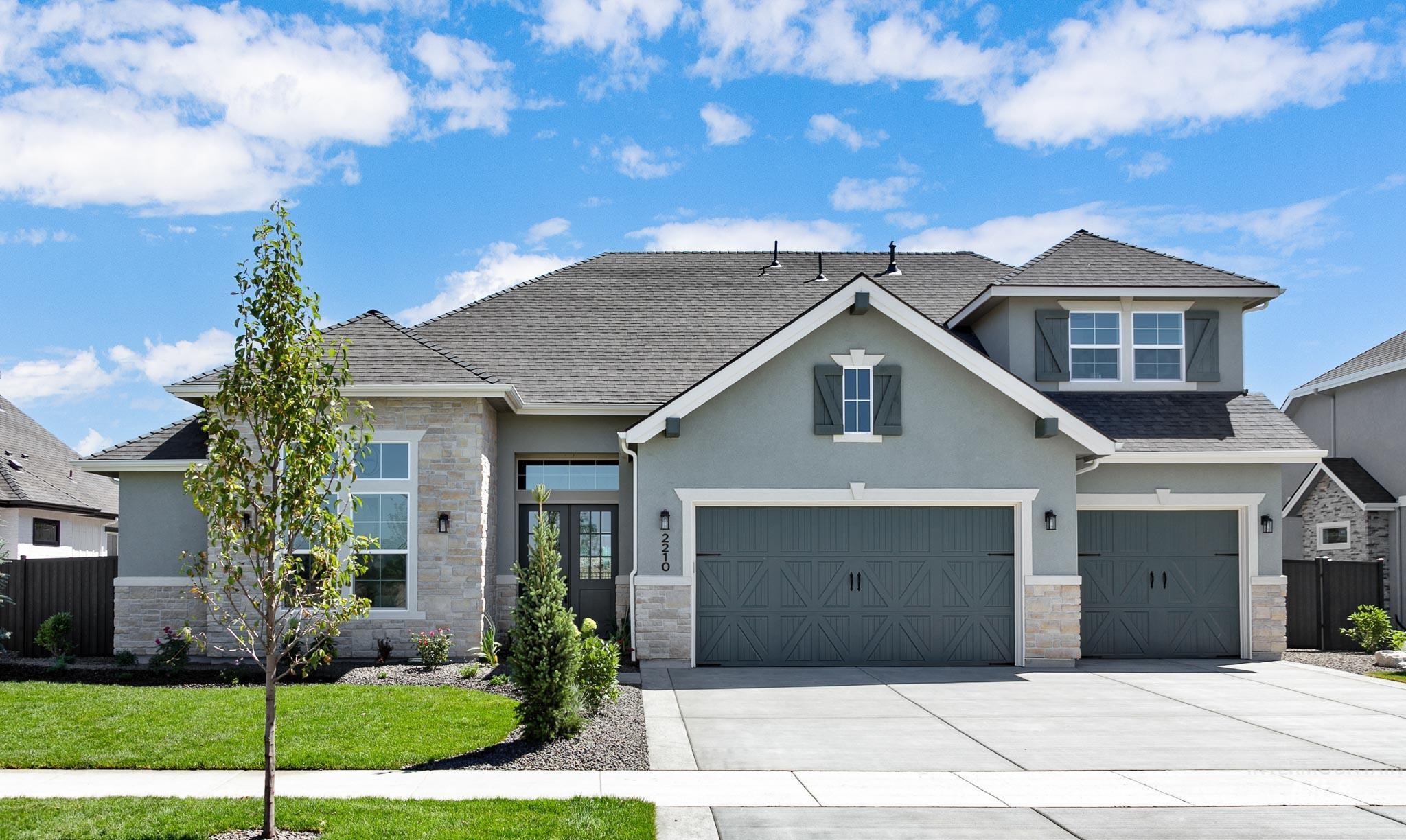 2210 N Annadale Ave Property Photo 1