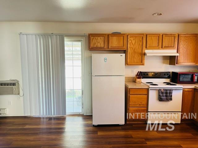 203 & 205 S Owyhee St Property Photo 6