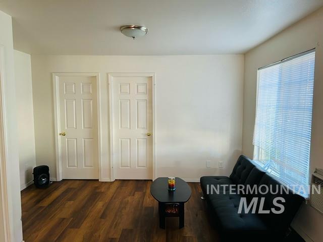 203 & 205 S Owyhee St Property Photo 9