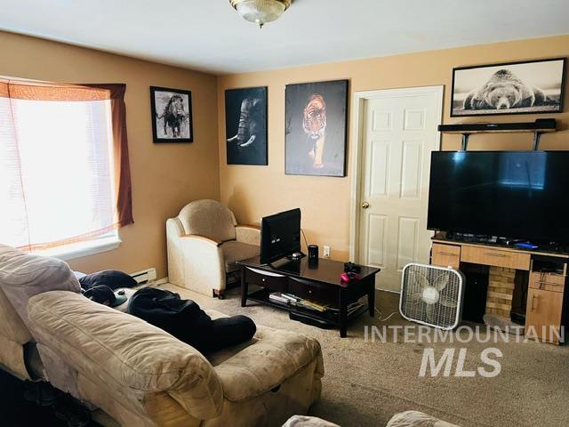203 & 205 S Owyhee St Property Photo 11