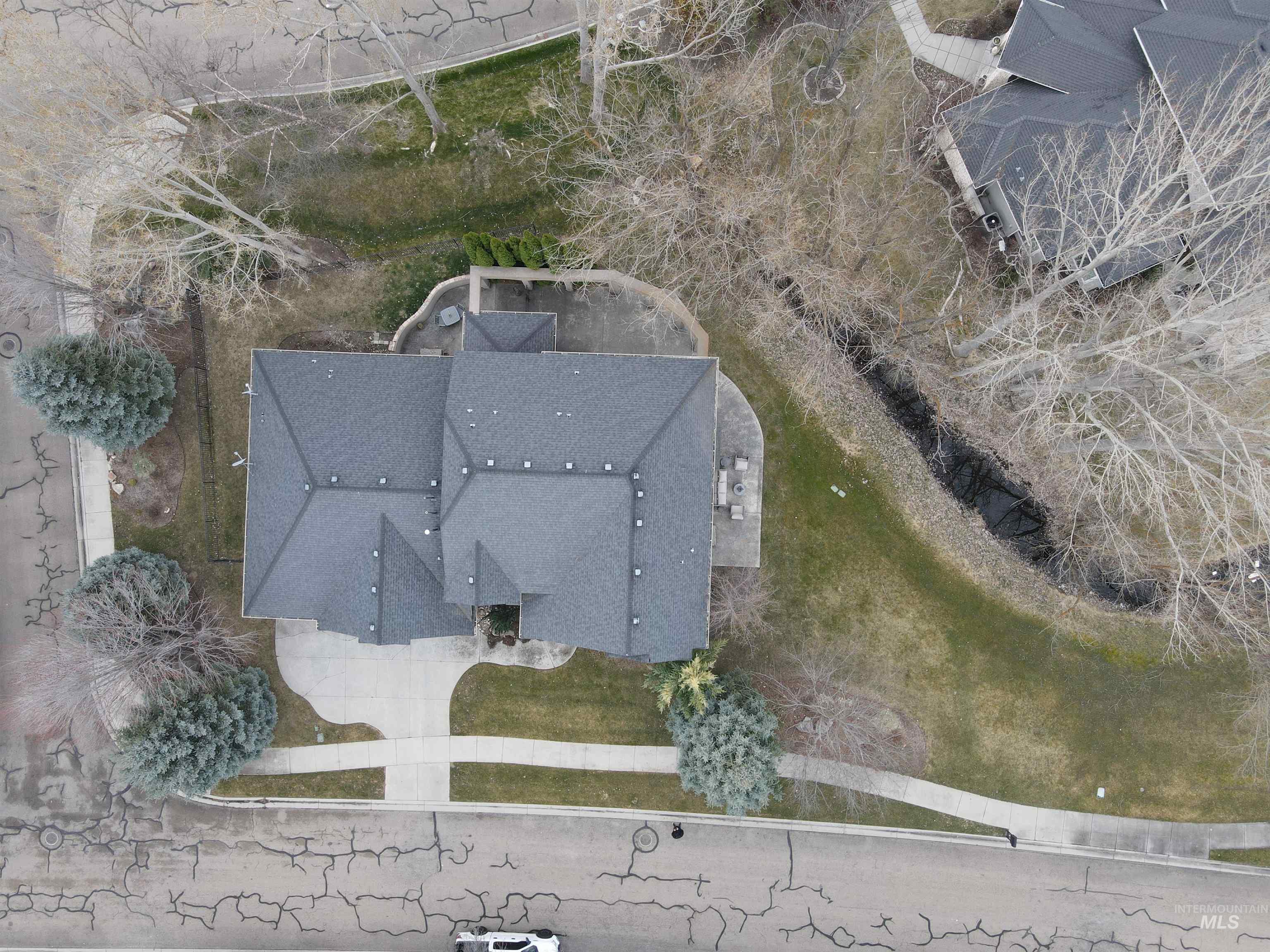 759 W Bogus View Drive Property Photo 5