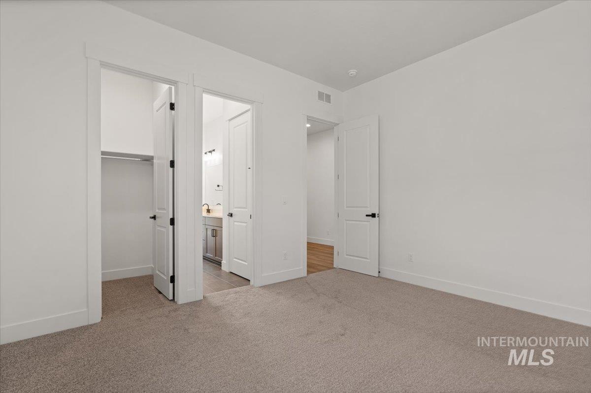 2279 N Mountain Vista Ave Property Photo 12