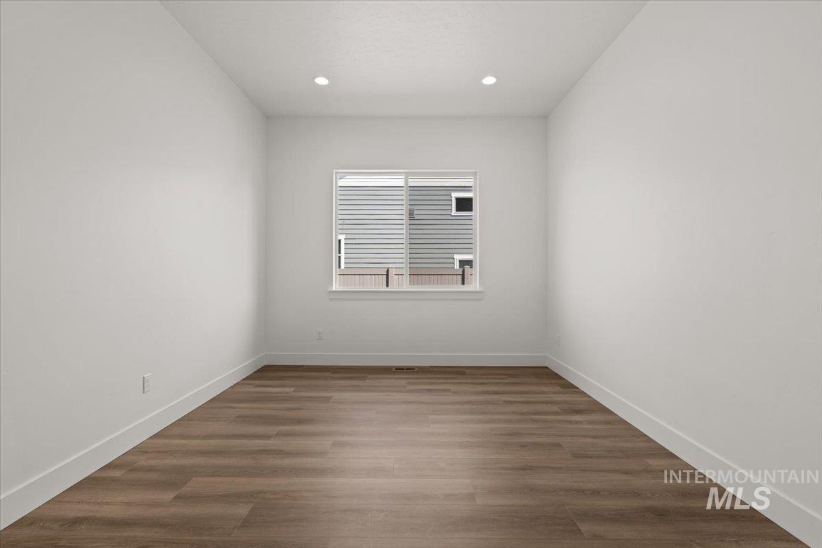 2279 N Mountain Vista Ave Property Photo 14