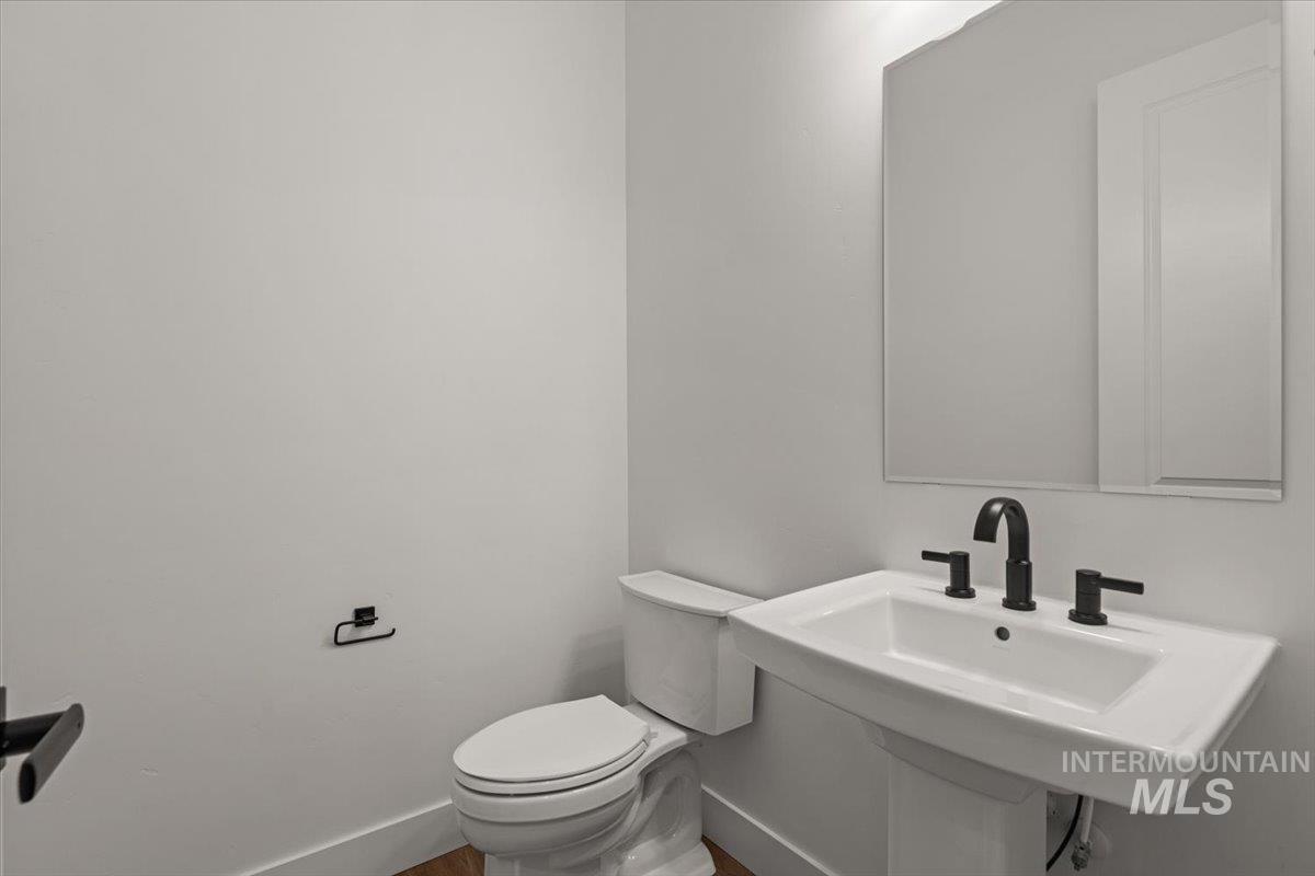 2279 N Mountain Vista Ave Property Photo 33