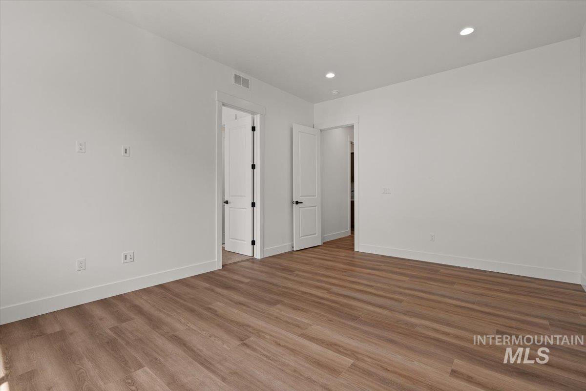 2279 N Mountain Vista Ave Property Photo 36