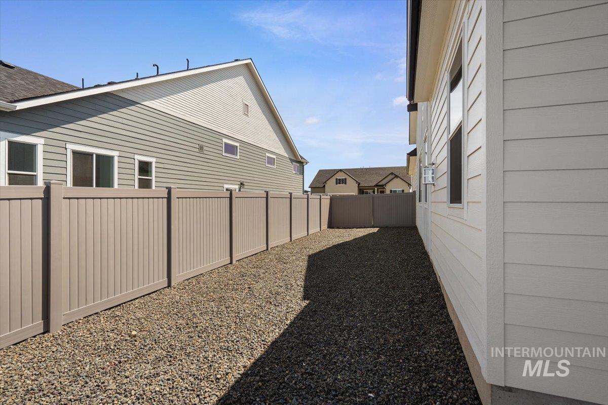 2279 N Mountain Vista Ave Property Photo 43