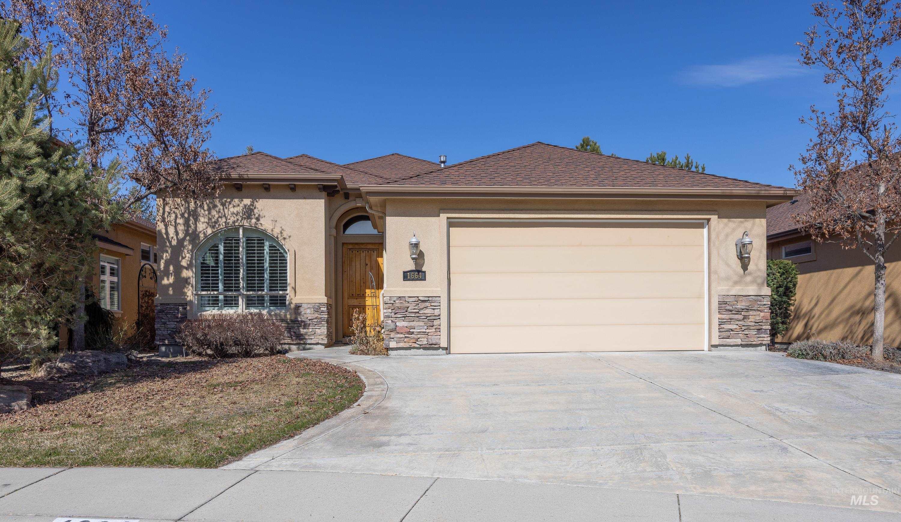 Banbury Meadows Real Estate Listings Main Image