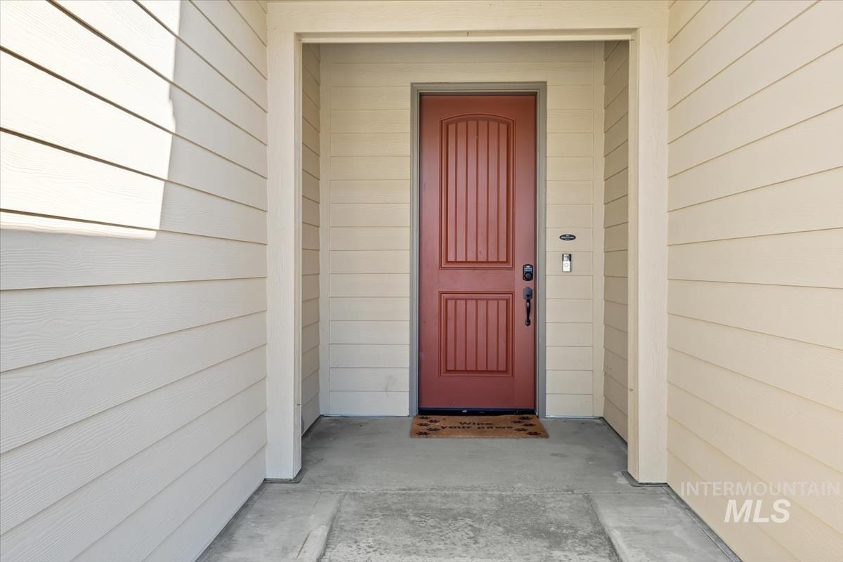 18160 N Streams Edge Way Property Photo 2