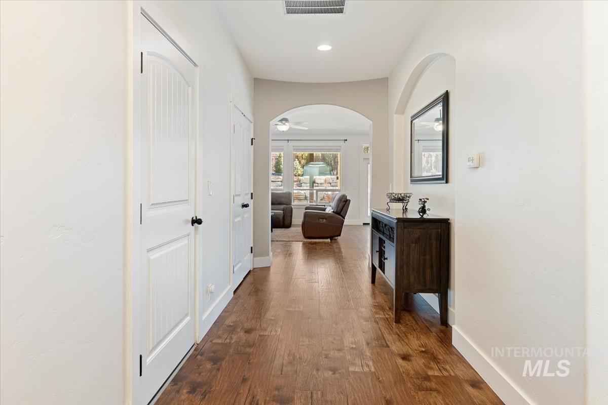 18160 N Streams Edge Way Property Photo 3