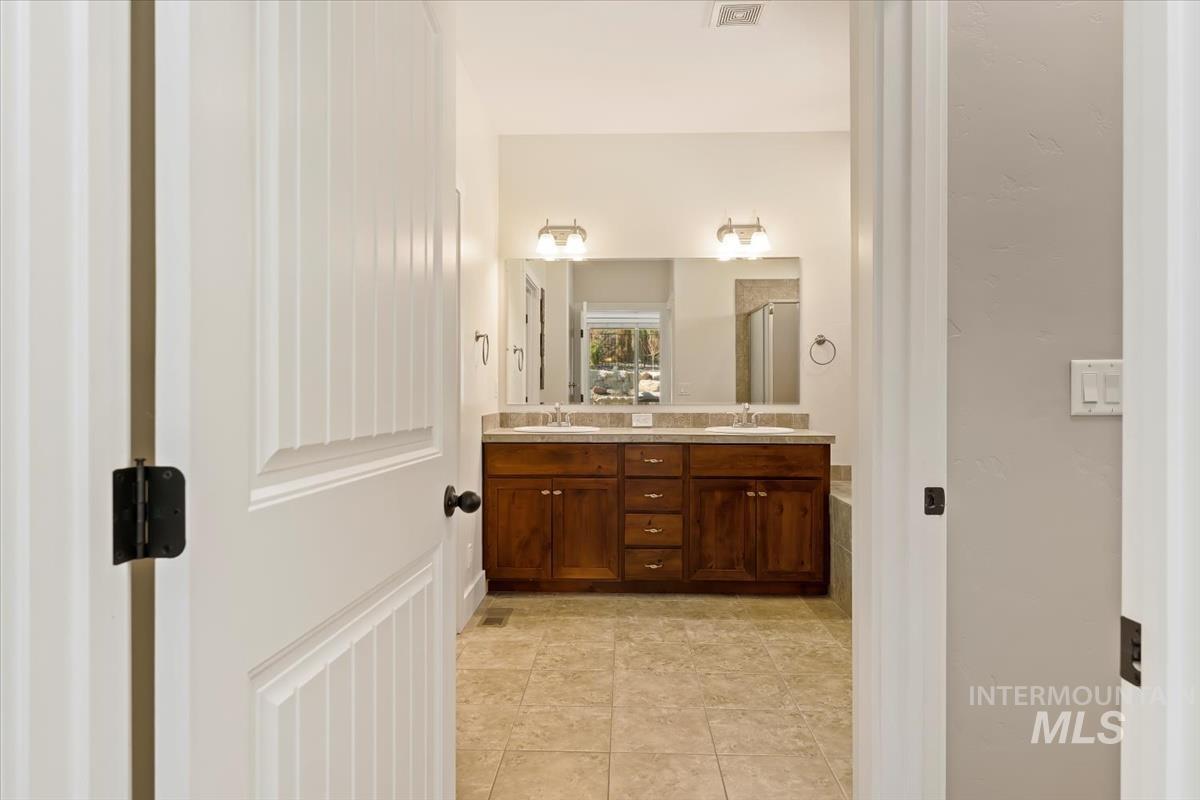 18160 N Streams Edge Way Property Photo 21