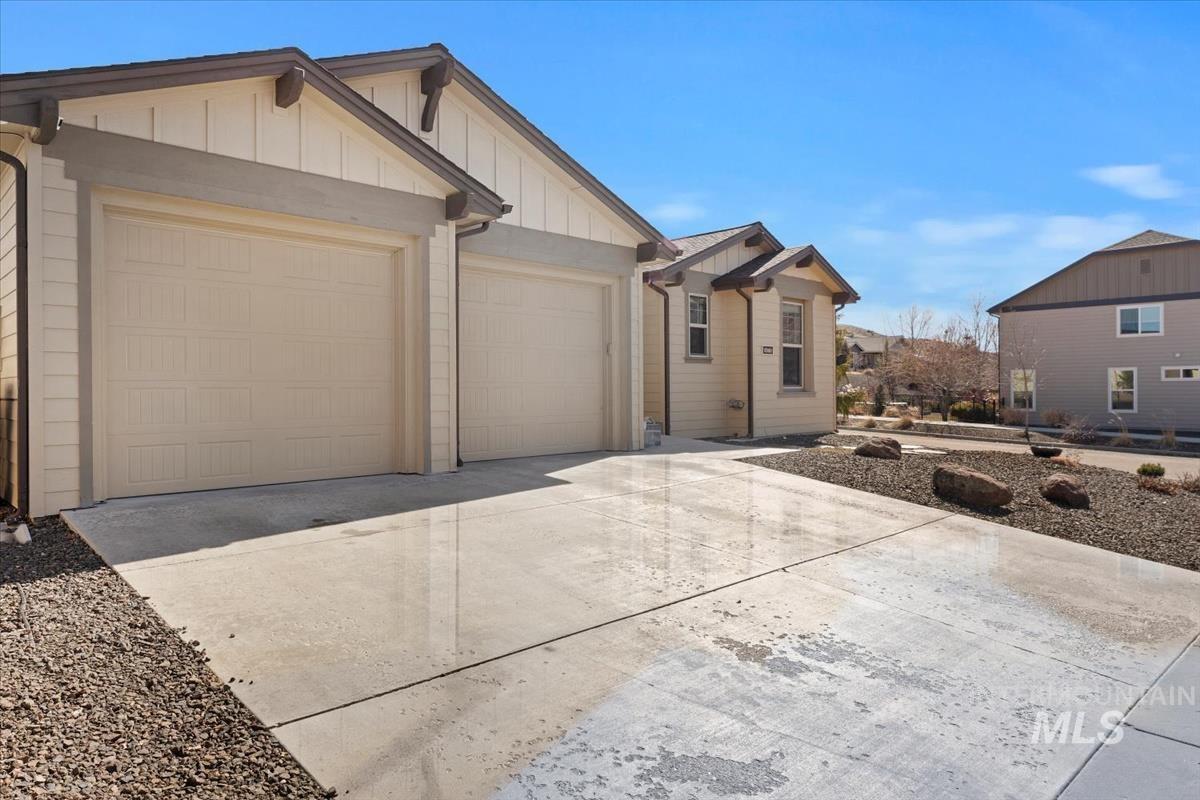 18160 N Streams Edge Way Property Photo 36