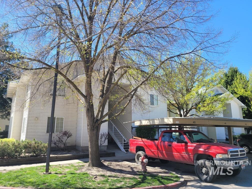 4823 N Charm Property Photo
