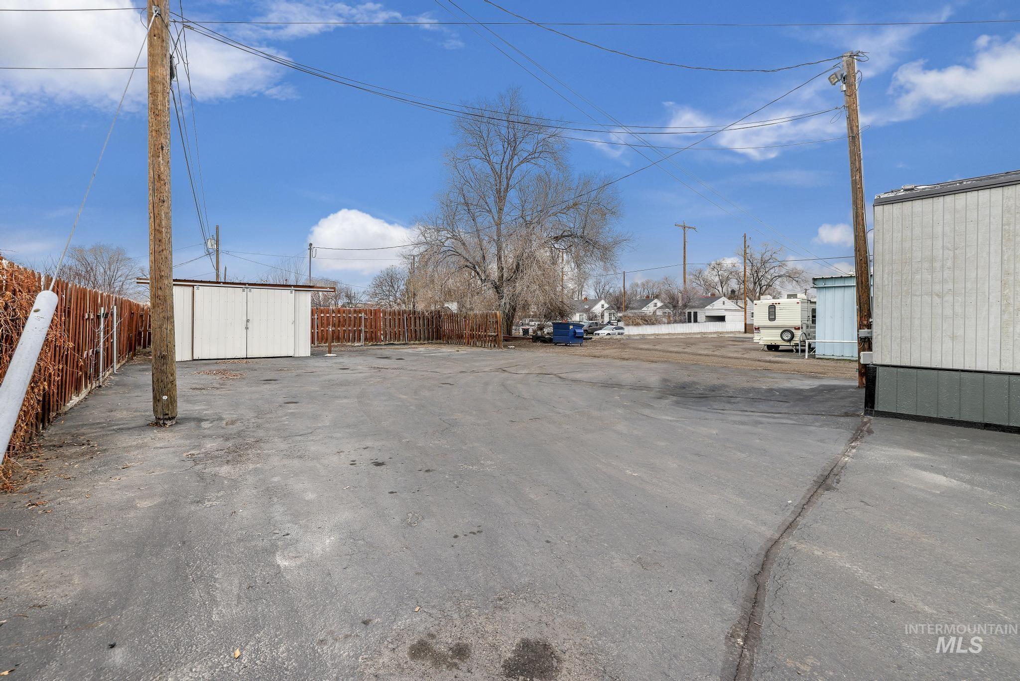 162 Washington St Property Photo 10