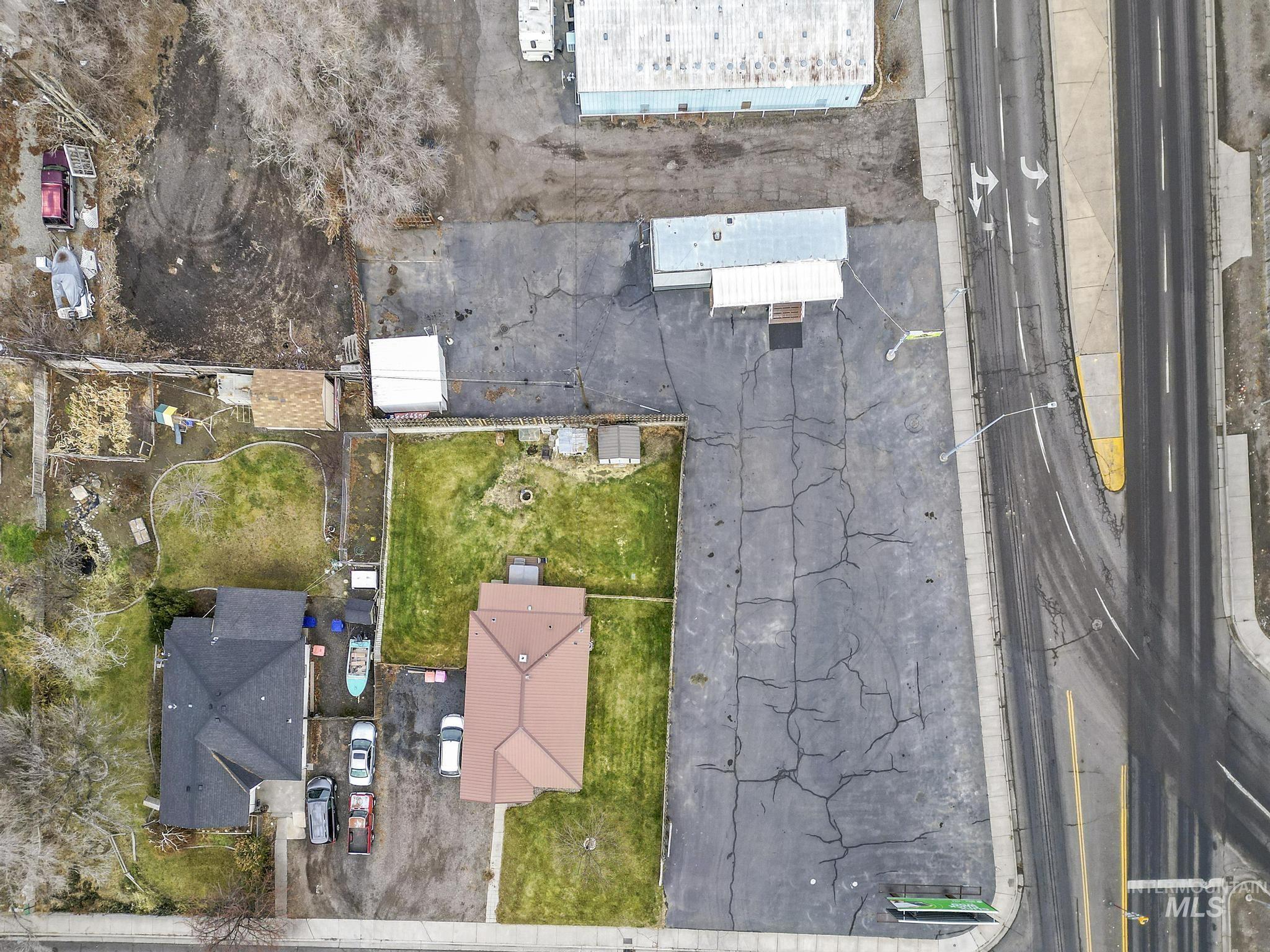 162 Washington St Property Photo 28