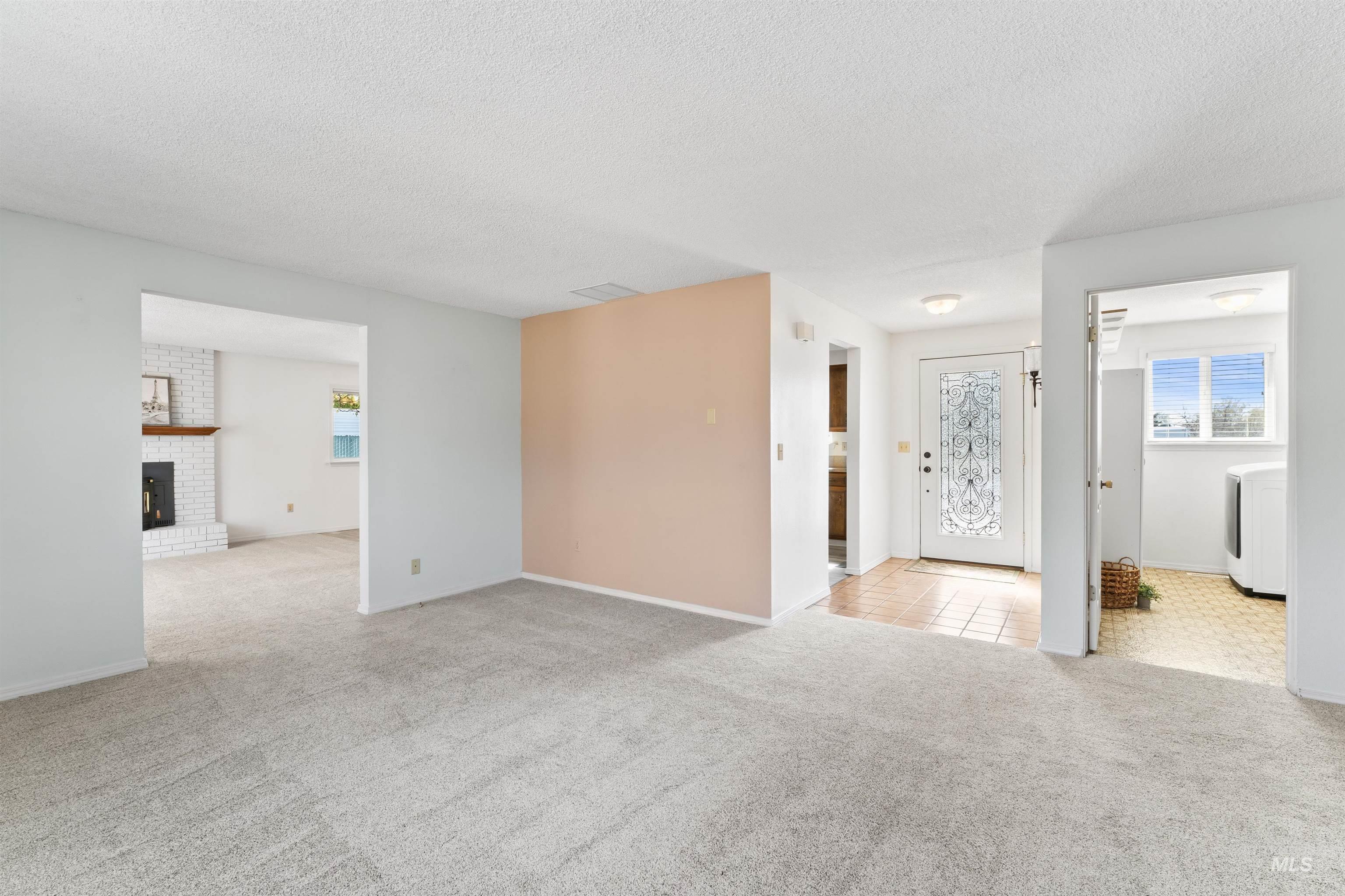7450 W Desert Ave Property Photo 5