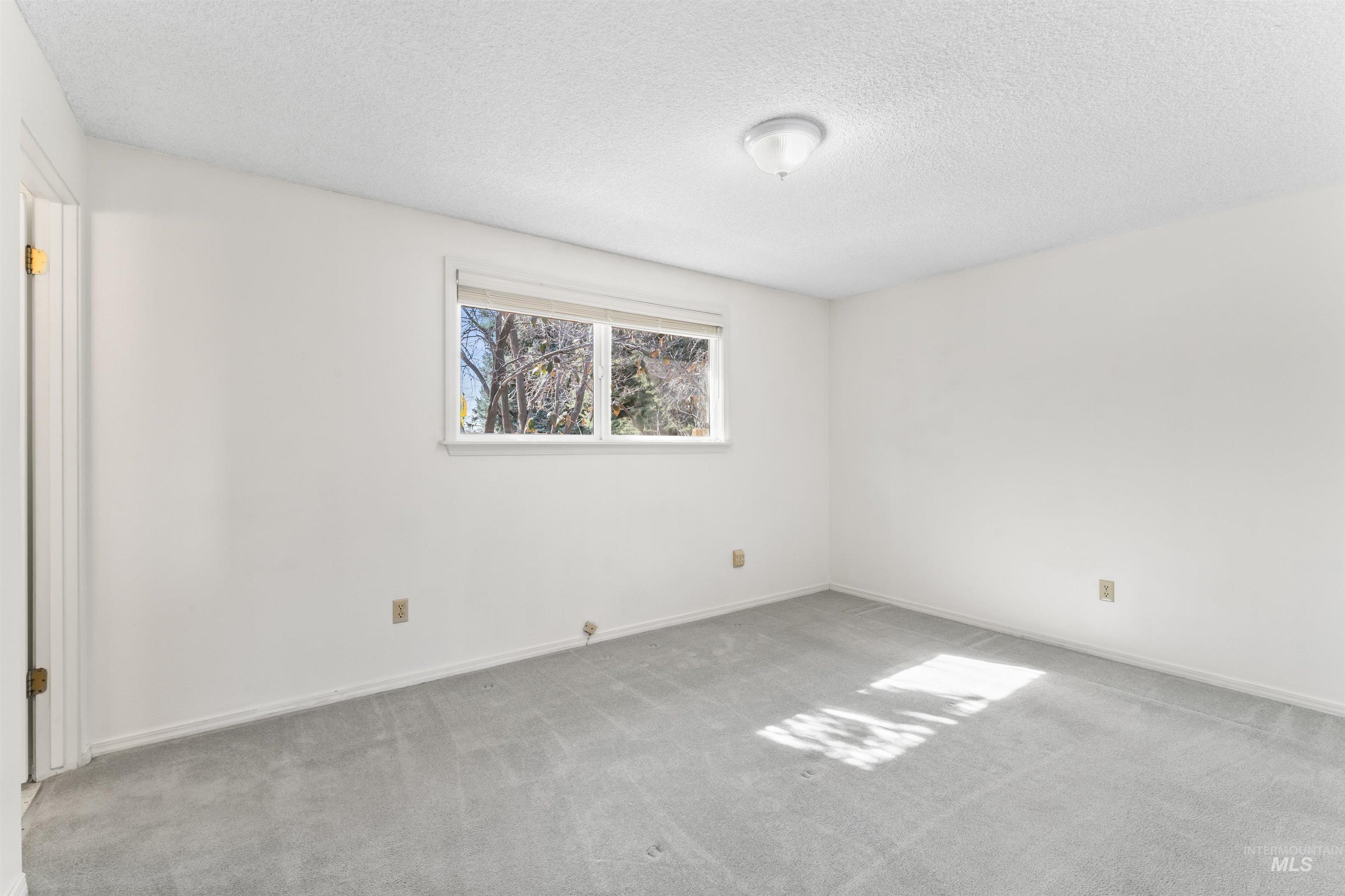 7450 W Desert Ave Property Photo 18