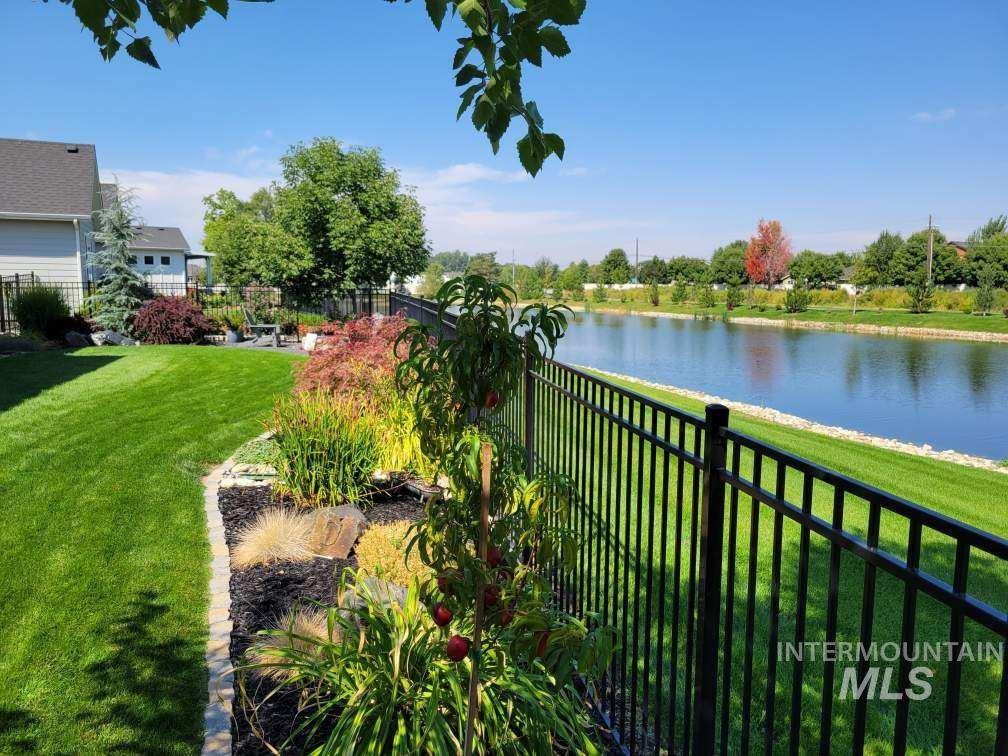 10168 W Shumard Dr Property Photo 3