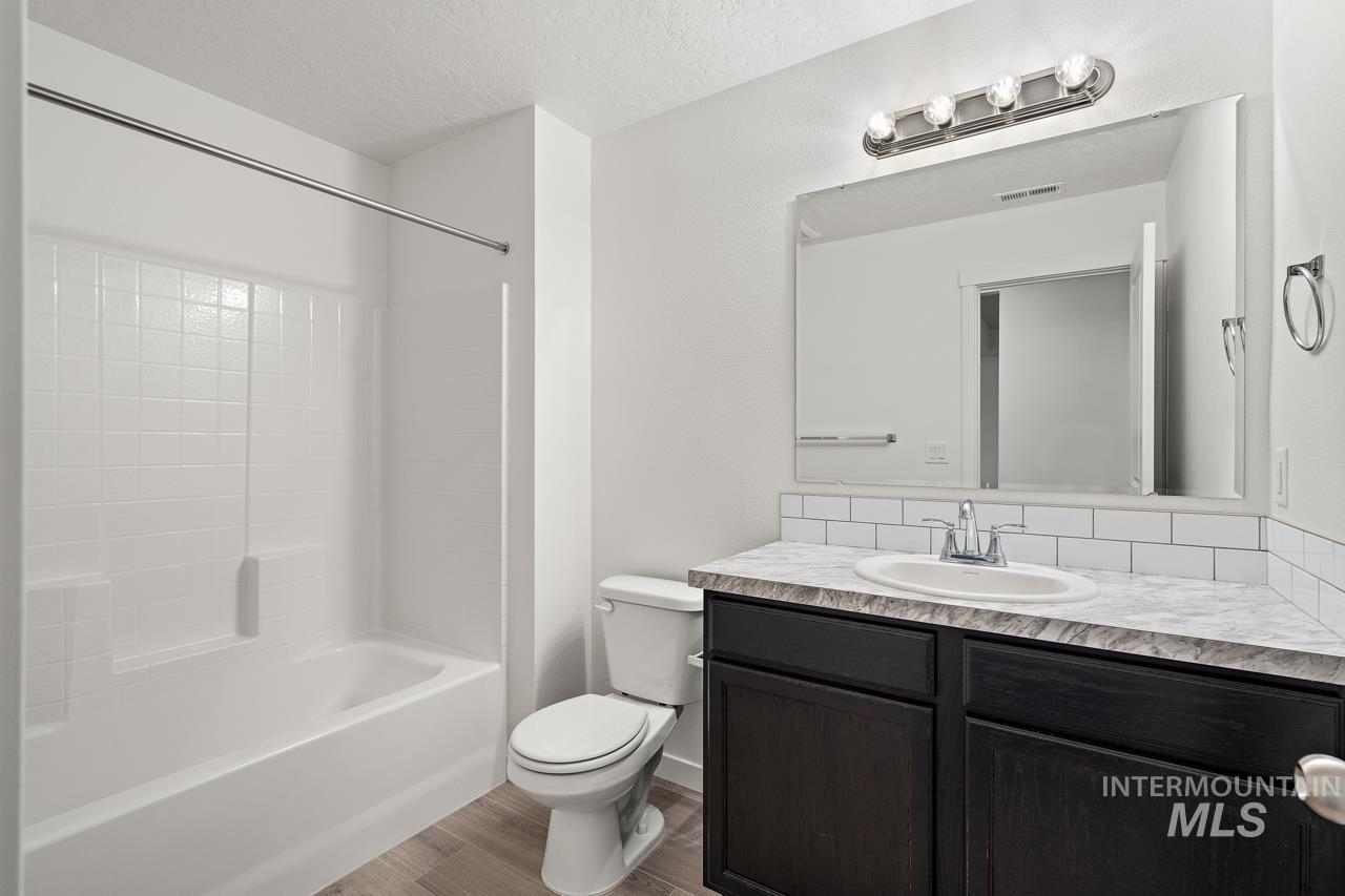 10318 Bellevue Ridge St Property Photo 3