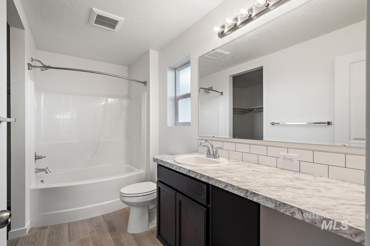 10318 Bellevue Ridge St Property Photo 5