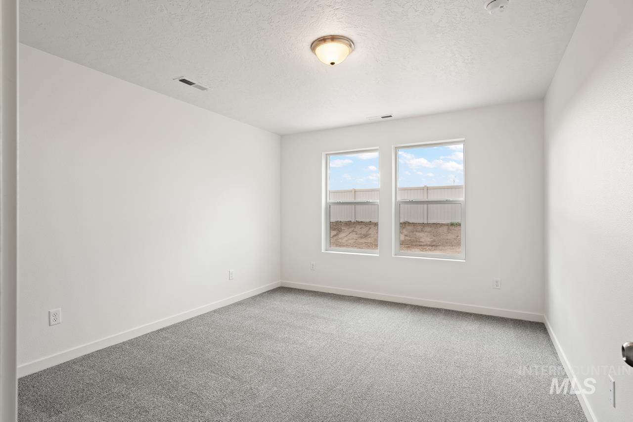 10318 Bellevue Ridge St Property Photo 6