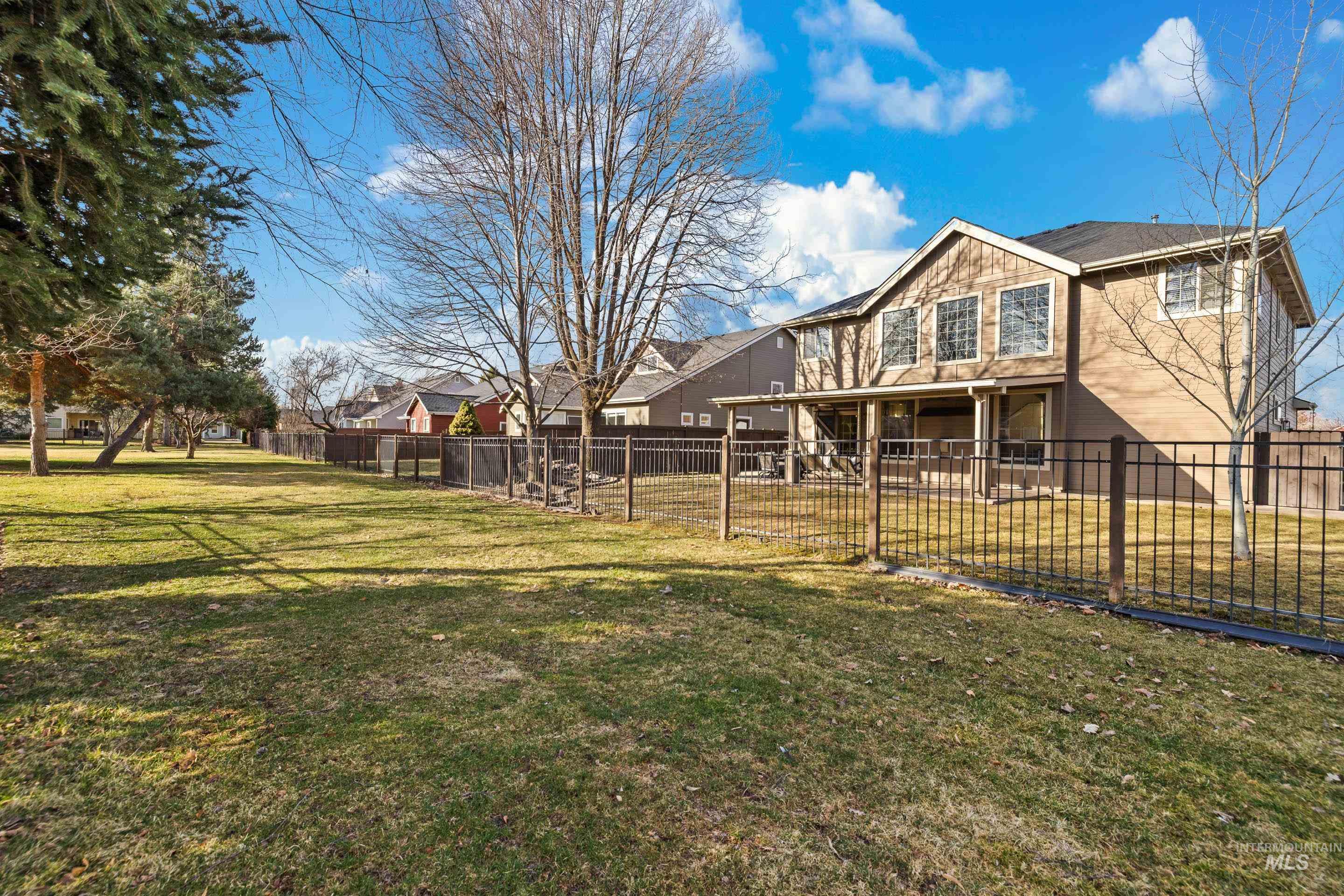 3774 N Legacy Common Ave Property Photo 42