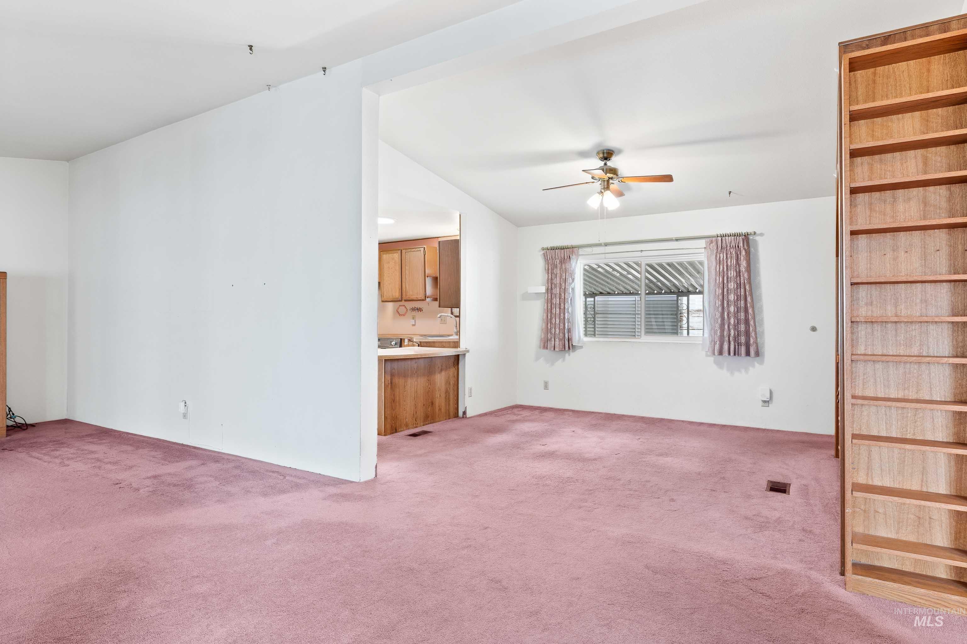 419 Fruitland Avenue Property Photo 6