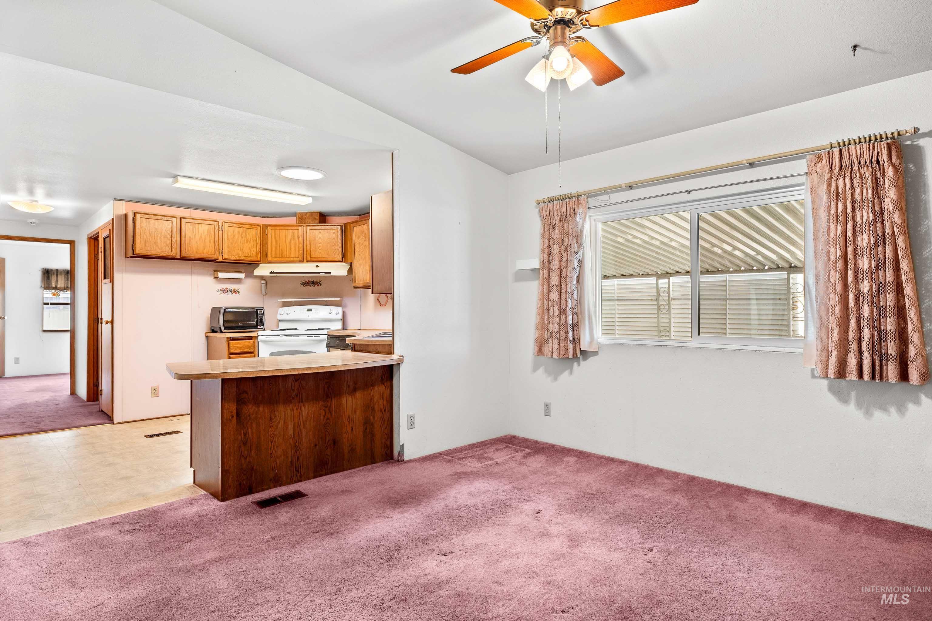 419 Fruitland Avenue Property Photo 7