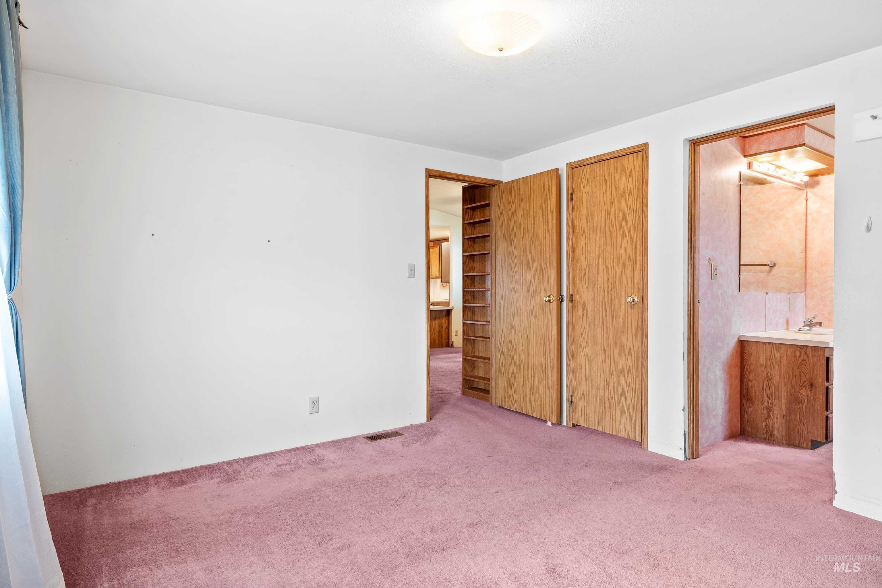 419 Fruitland Avenue Property Photo 11